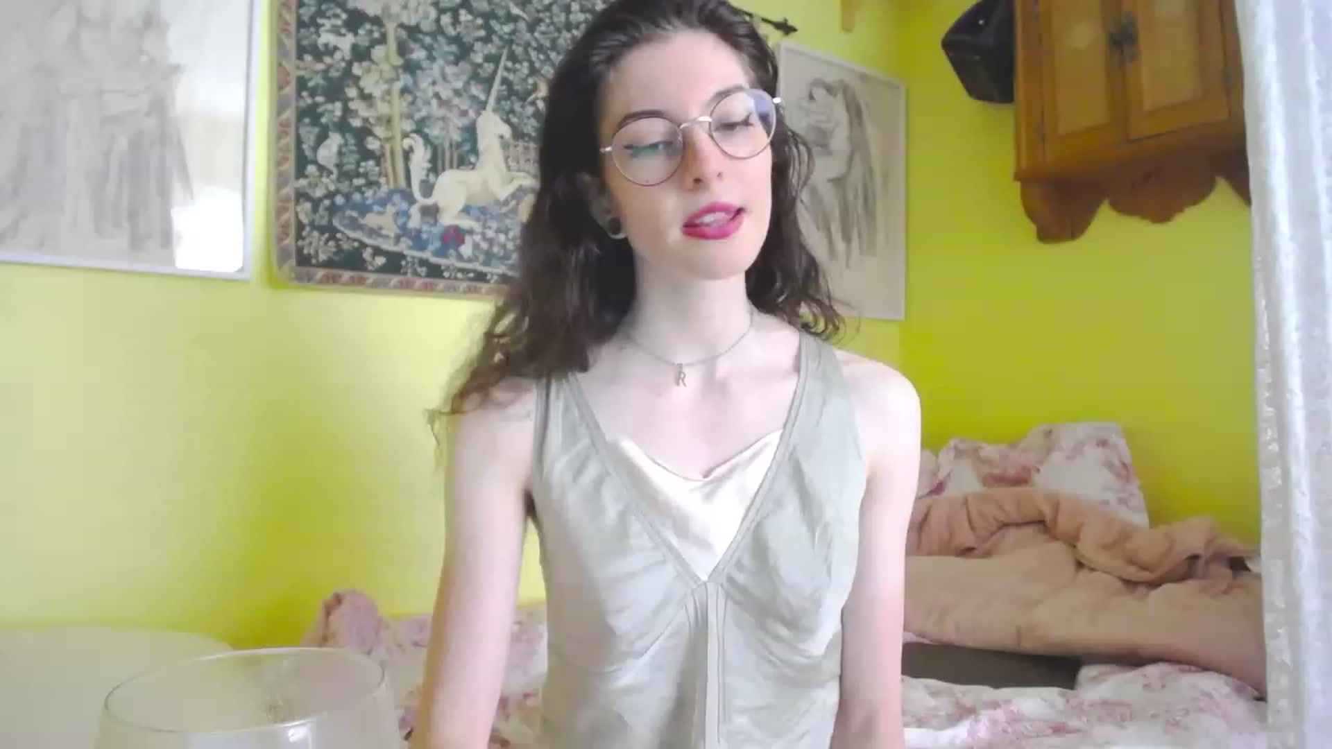 Gallery image thumbnail from viola__'s myfreecams stream on, 06/02/2023, 11:19 image 4 of 20