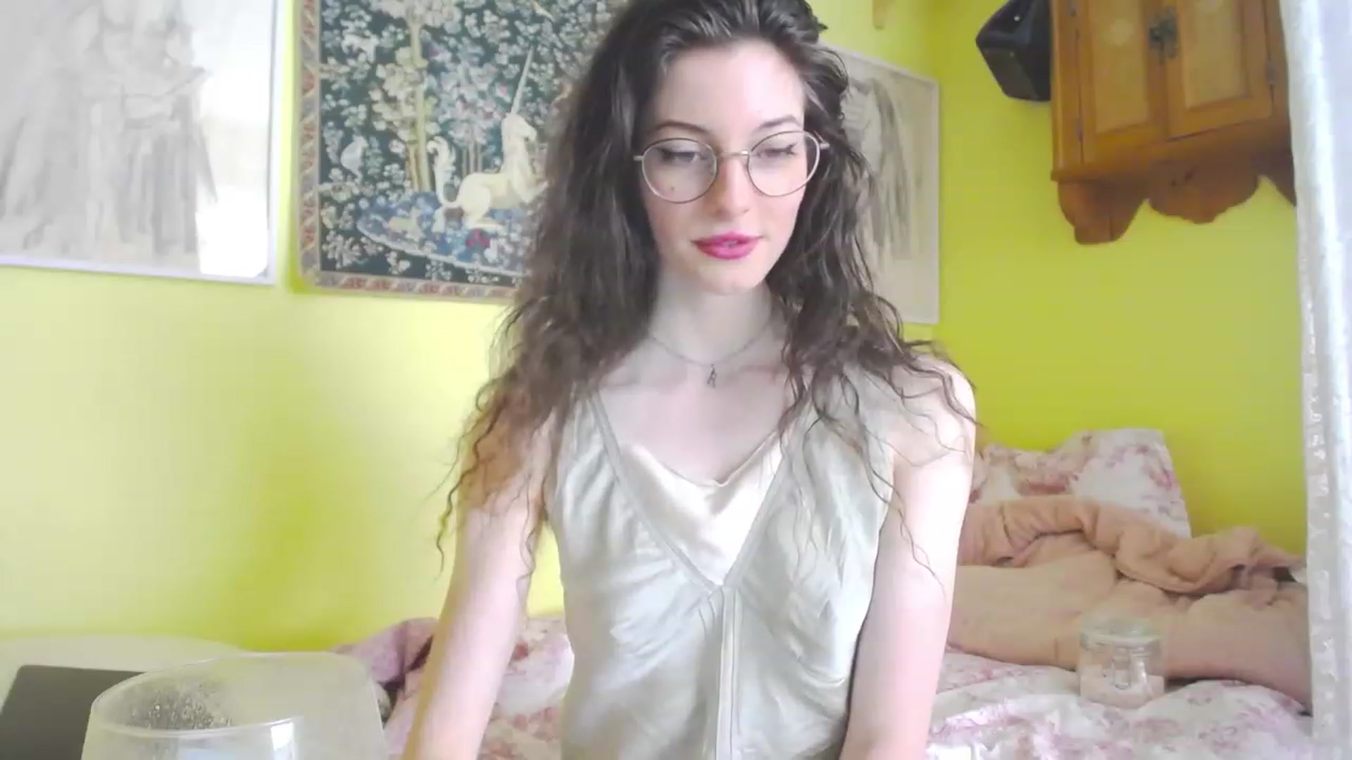 Gallery image thumbnail from viola__'s myfreecams stream on, 06/02/2023, 11:19 image 17 of 20
