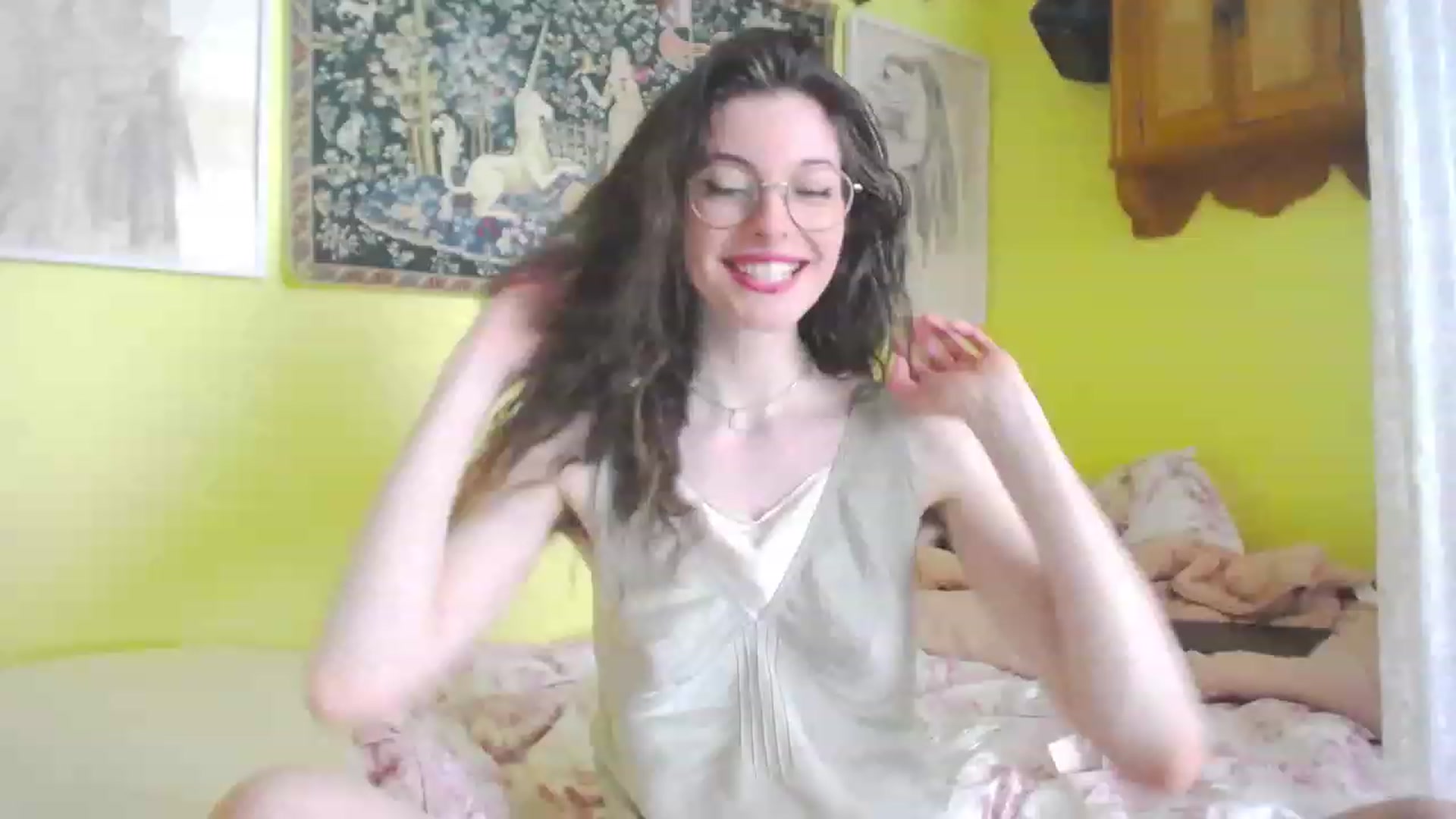Gallery image thumbnail from viola__'s myfreecams stream on, 06/02/2023, 12:55 image 11 of 20