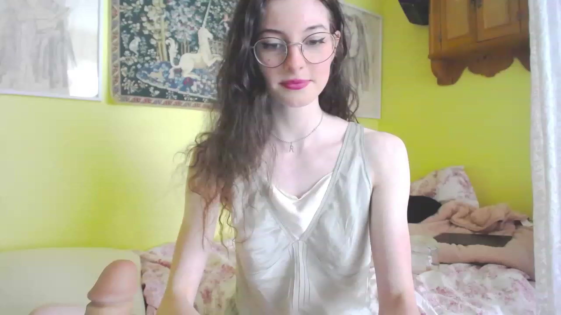 Gallery image thumbnail from viola__'s myfreecams stream on, 06/02/2023, 12:55 image 15 of 20