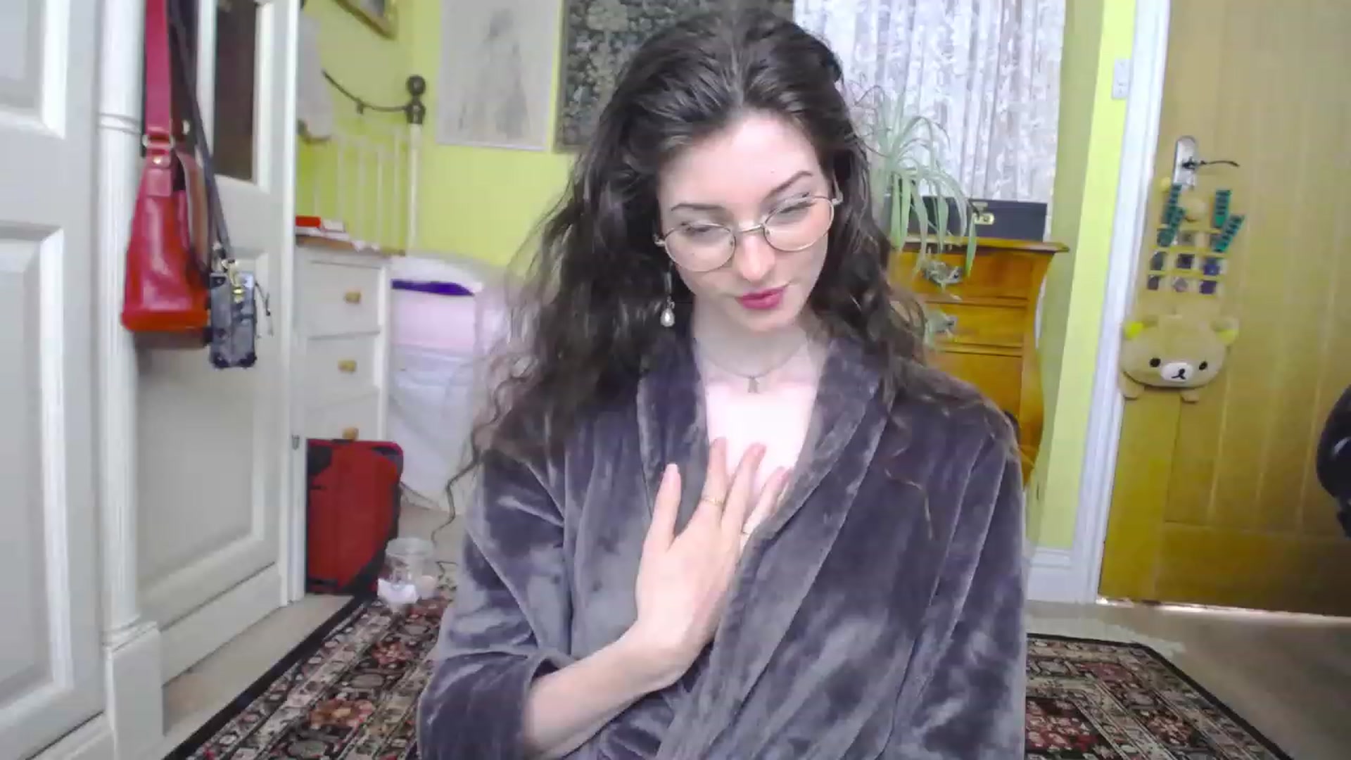Gallery image thumbnail from viola__'s myfreecams stream on, 06/07/2023, 13:27 image 20 of 20