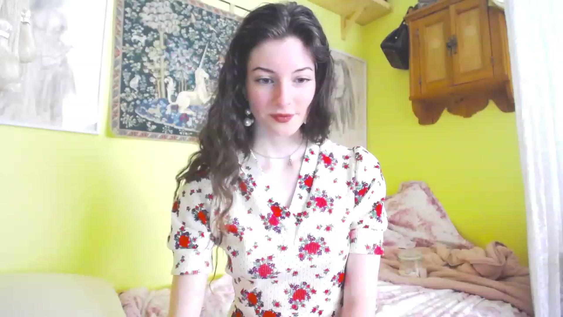 Gallery image thumbnail from viola__'s myfreecams stream on, 06/08/2023, 14:33 image 6 of 20
