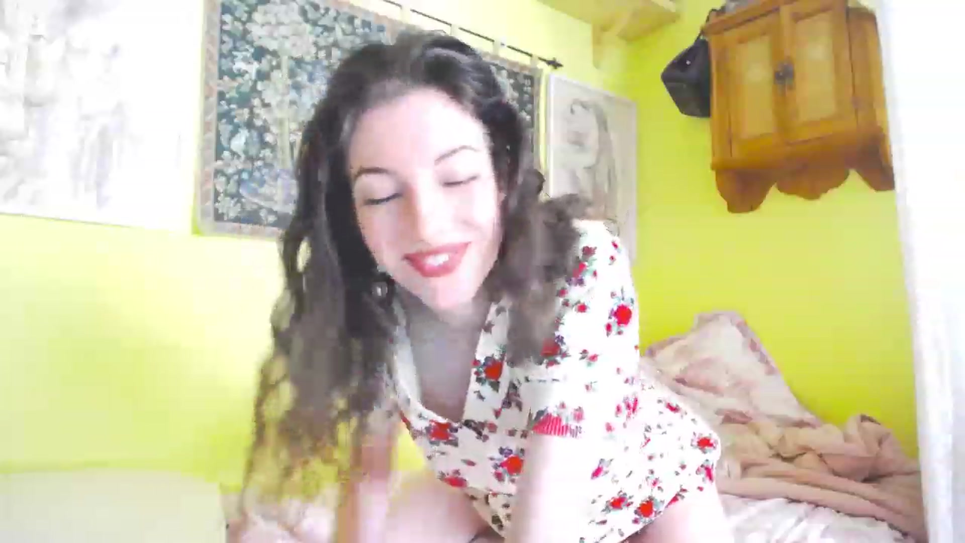 Gallery image thumbnail from viola__'s myfreecams stream on, 06/08/2023, 14:33 image 8 of 20