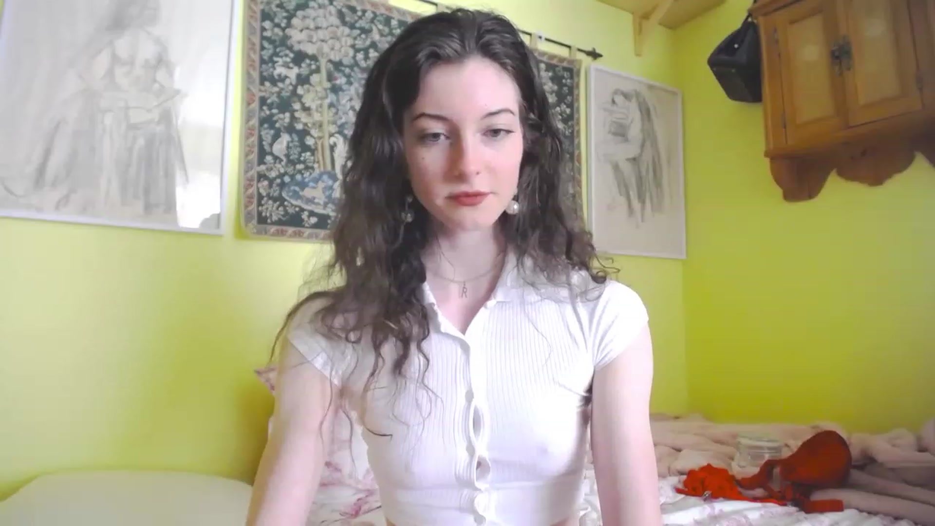 Gallery image thumbnail from viola__'s myfreecams stream on, 06/08/2023, 16:25 image 11 of 20