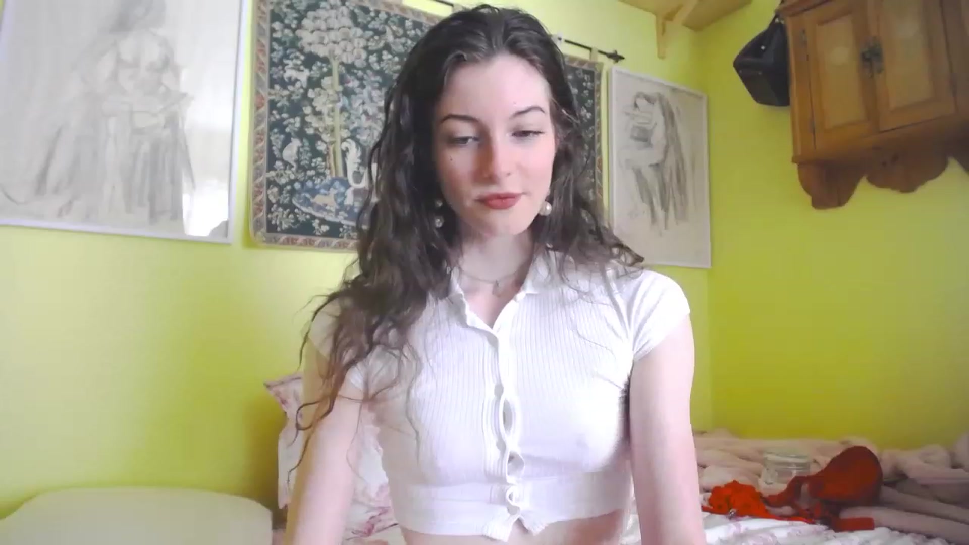 Gallery image thumbnail from viola__'s myfreecams stream on, 06/08/2023, 16:25 image 10 of 20
