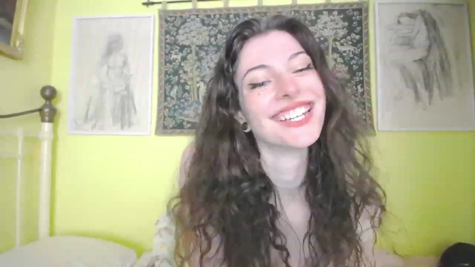 Gallery image thumbnail from viola__'s myfreecams stream on, 06/14/2023, 12:47 image 17 of 20