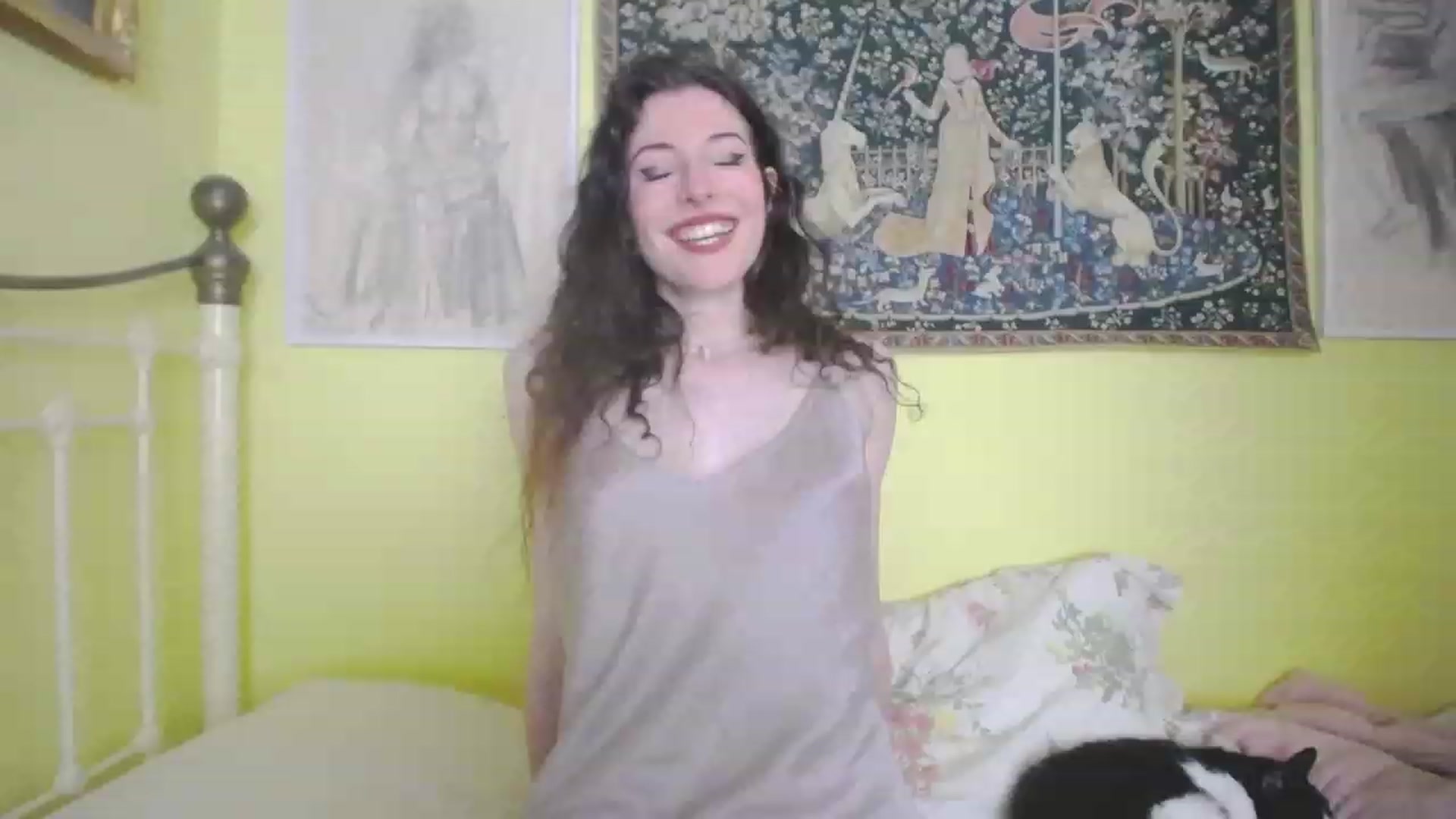 Gallery image thumbnail from viola__'s myfreecams stream on, 06/15/2023, 12:47 image 11 of 20