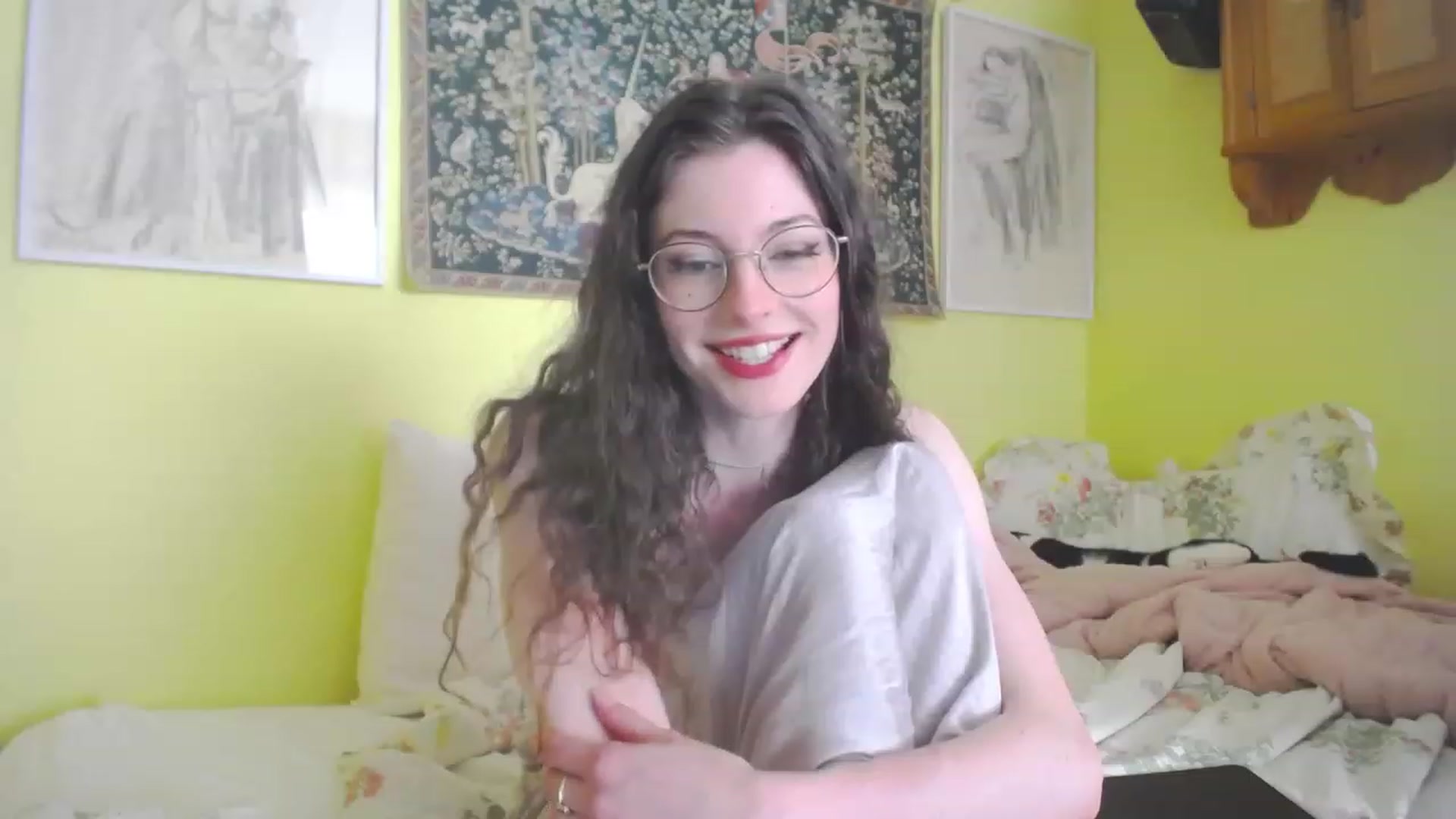 Gallery image thumbnail from viola__'s myfreecams stream on, 06/16/2023, 14:19 image 9 of 20