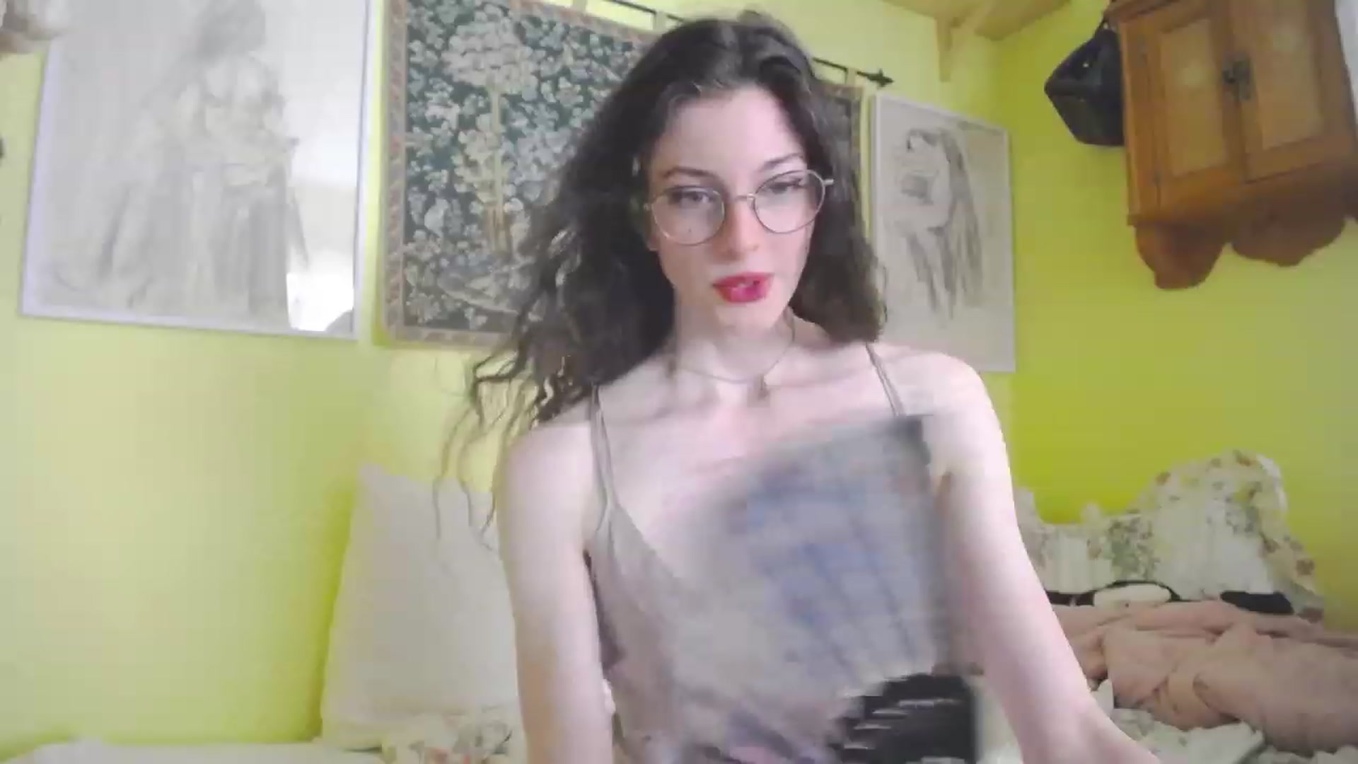 Gallery image thumbnail from viola__'s myfreecams stream on, 06/16/2023, 14:19 image 12 of 20
