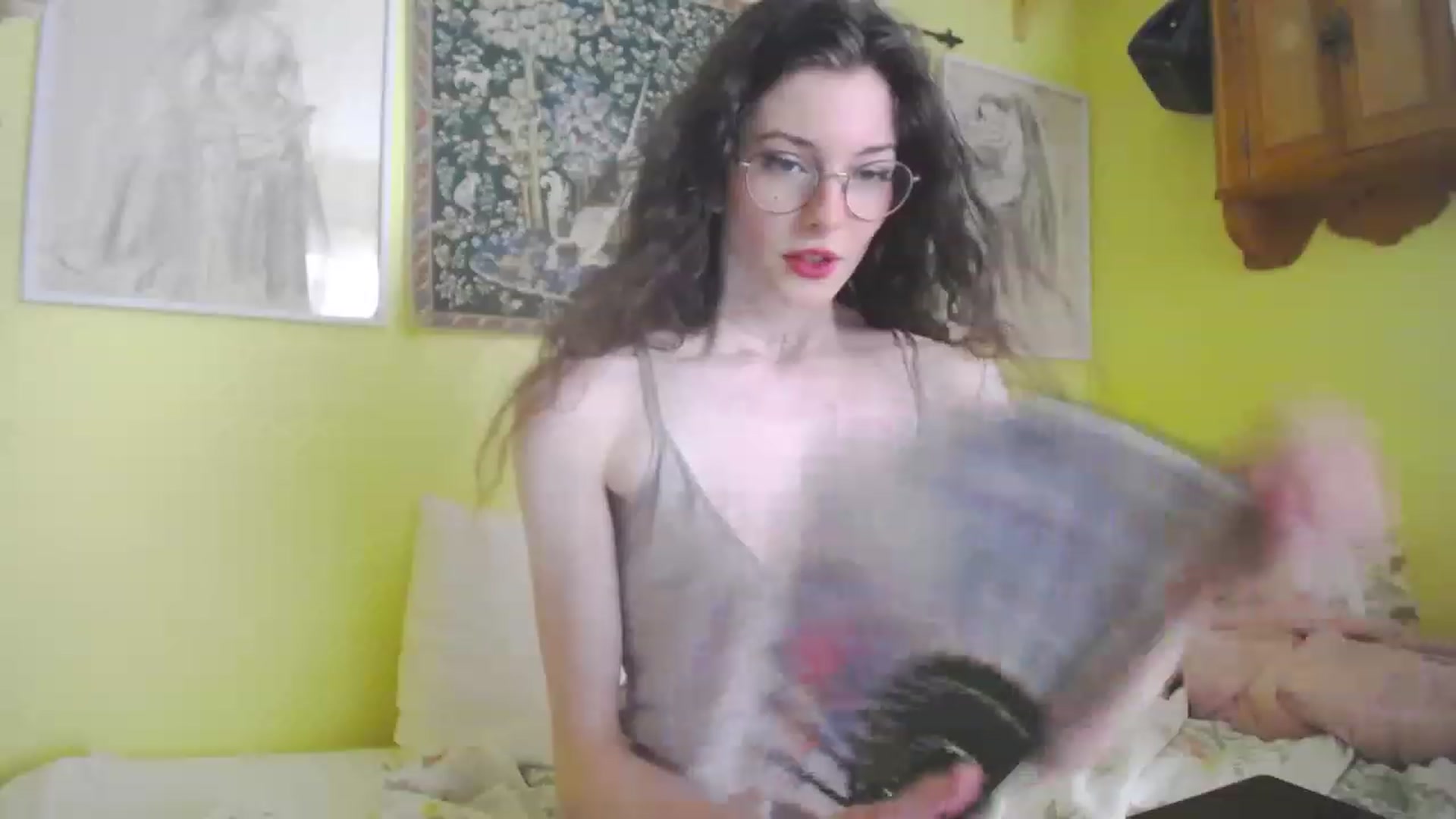 Gallery image thumbnail from viola__'s myfreecams stream on, 06/16/2023, 17:03 image 6 of 20