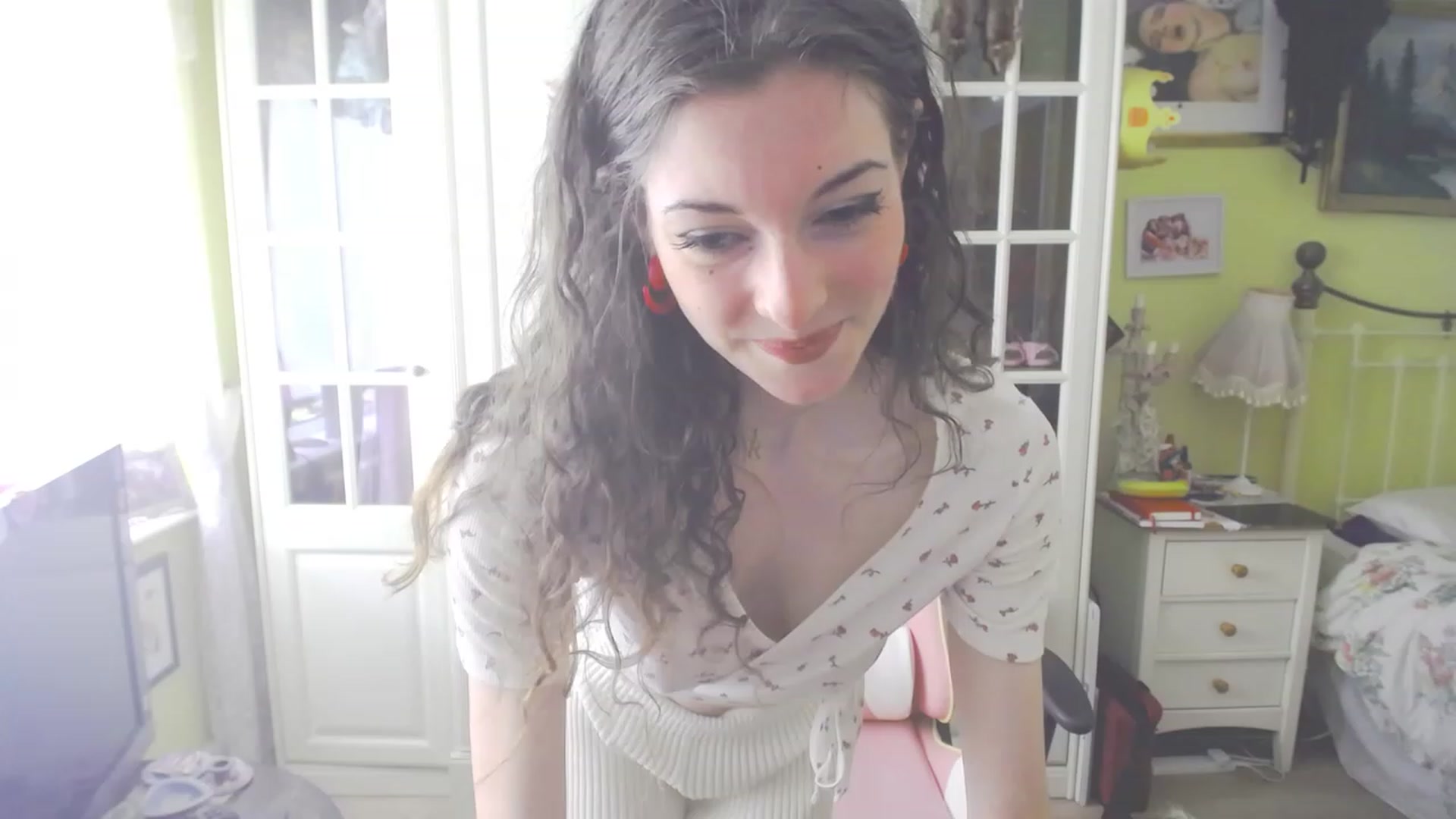 Gallery image thumbnail from viola__'s myfreecams stream on, 06/29/2023, 14:05 image 14 of 20