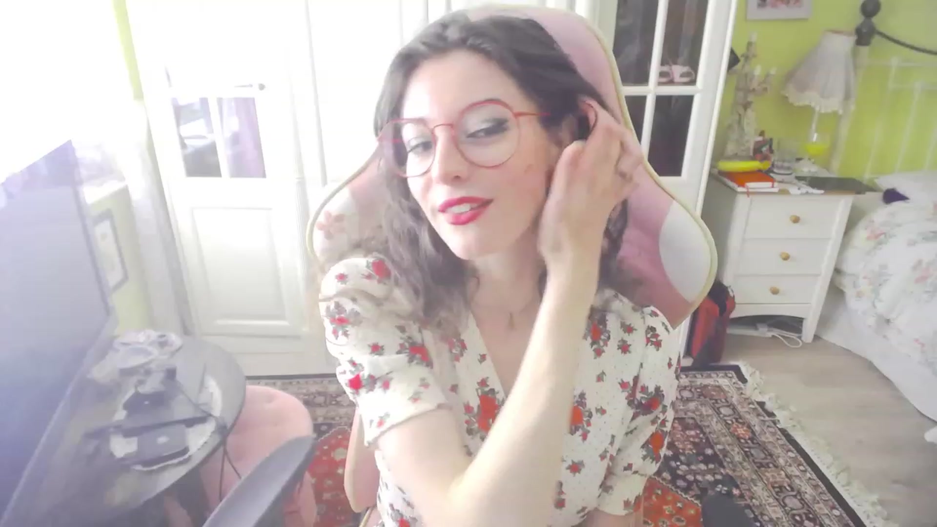 Gallery image thumbnail from viola__'s myfreecams stream on, 06/30/2023, 16:54 image 3 of 20