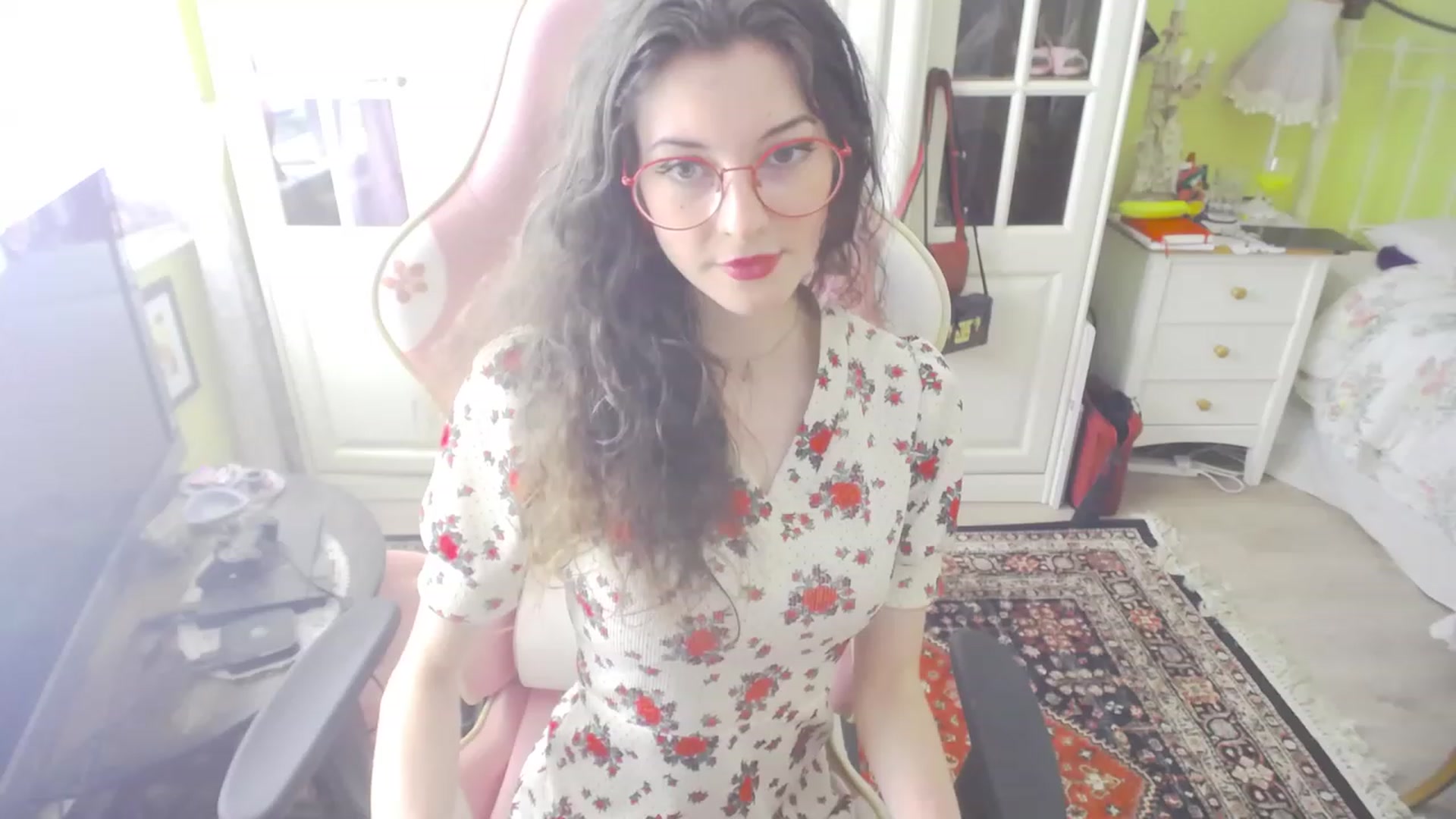 Gallery image thumbnail from viola__'s myfreecams stream on, 06/30/2023, 16:54 image 13 of 20