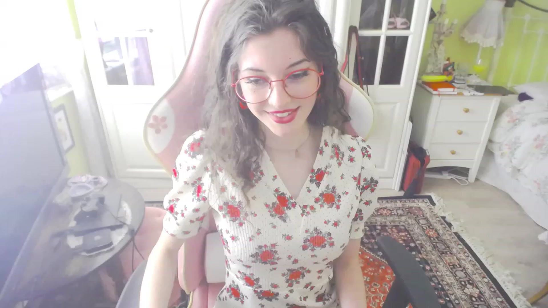 Gallery image thumbnail from viola__'s myfreecams stream on, 06/30/2023, 16:54 image 10 of 20