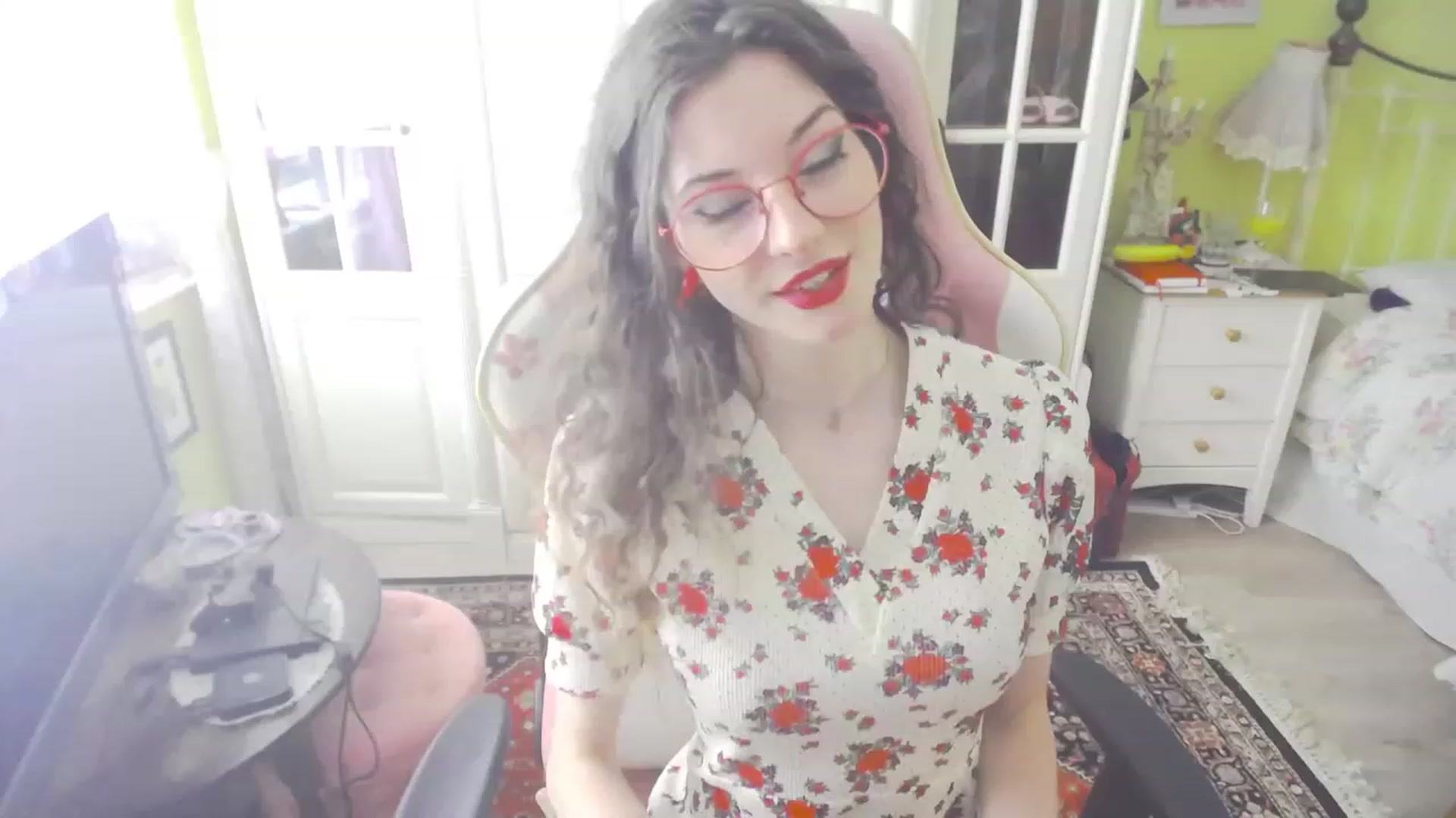 Gallery image thumbnail from viola__'s myfreecams stream on, 06/30/2023, 16:54 image 1 of 20
