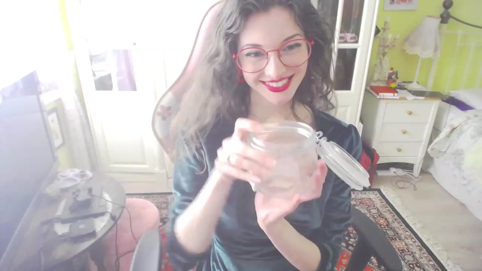 Gallery image thumbnail from viola__'s myfreecams stream on, 07/06/2023, 14:44 image 9 of 20