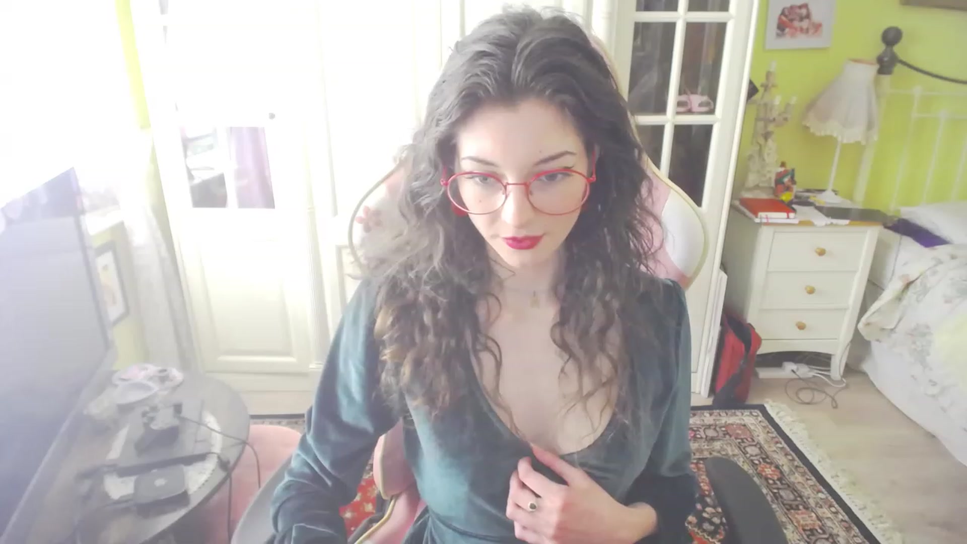 Gallery image thumbnail from viola__'s myfreecams stream on, 07/06/2023, 14:44 image 19 of 20