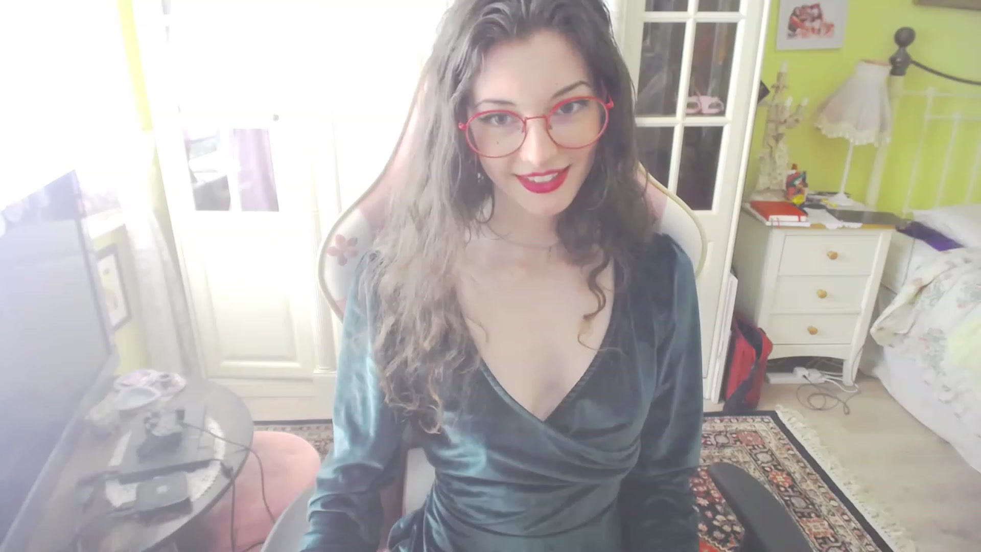 Gallery image thumbnail from viola__'s myfreecams stream on, 07/06/2023, 14:44 image 14 of 20
