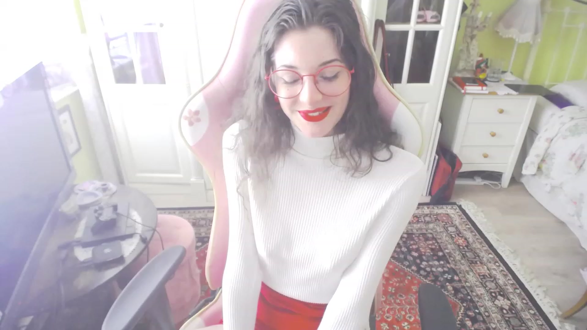 Gallery image thumbnail from viola__'s myfreecams stream on, 07/07/2023, 14:01 image 13 of 20