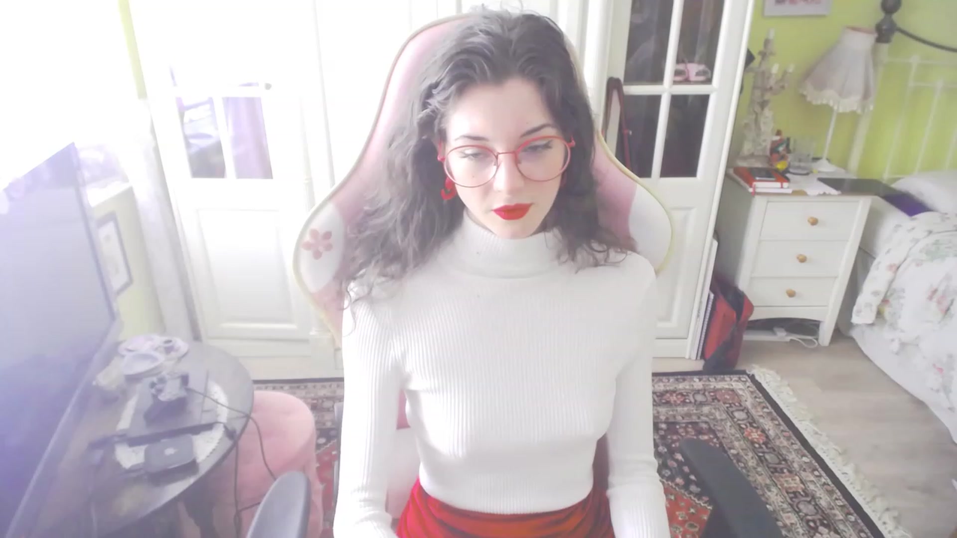 Gallery image thumbnail from viola__'s myfreecams stream on, 07/07/2023, 14:01 image 6 of 20