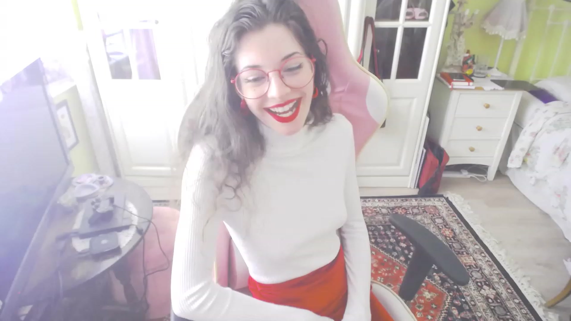 Gallery image thumbnail from viola__'s myfreecams stream on, 07/07/2023, 14:01 image 7 of 20