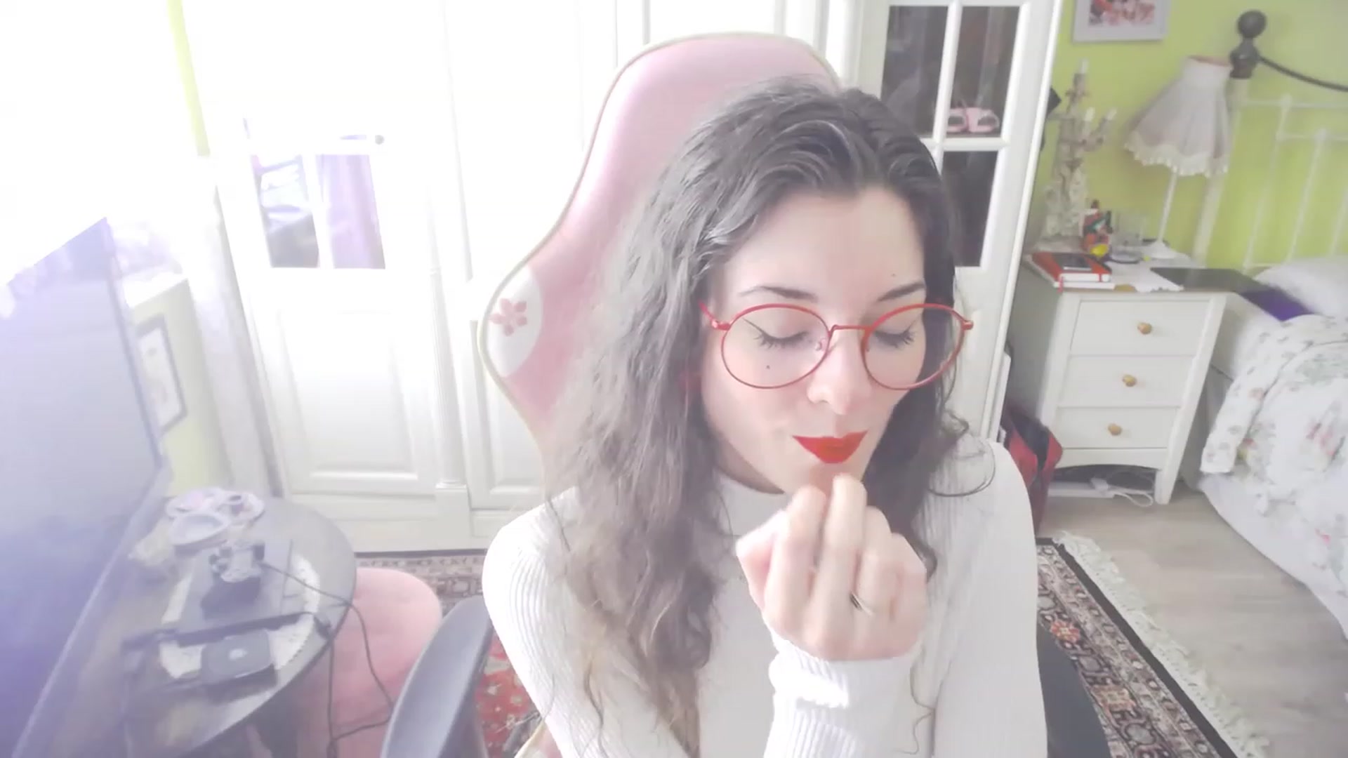 Gallery image thumbnail from viola__'s myfreecams stream on, 07/07/2023, 14:01 image 19 of 20