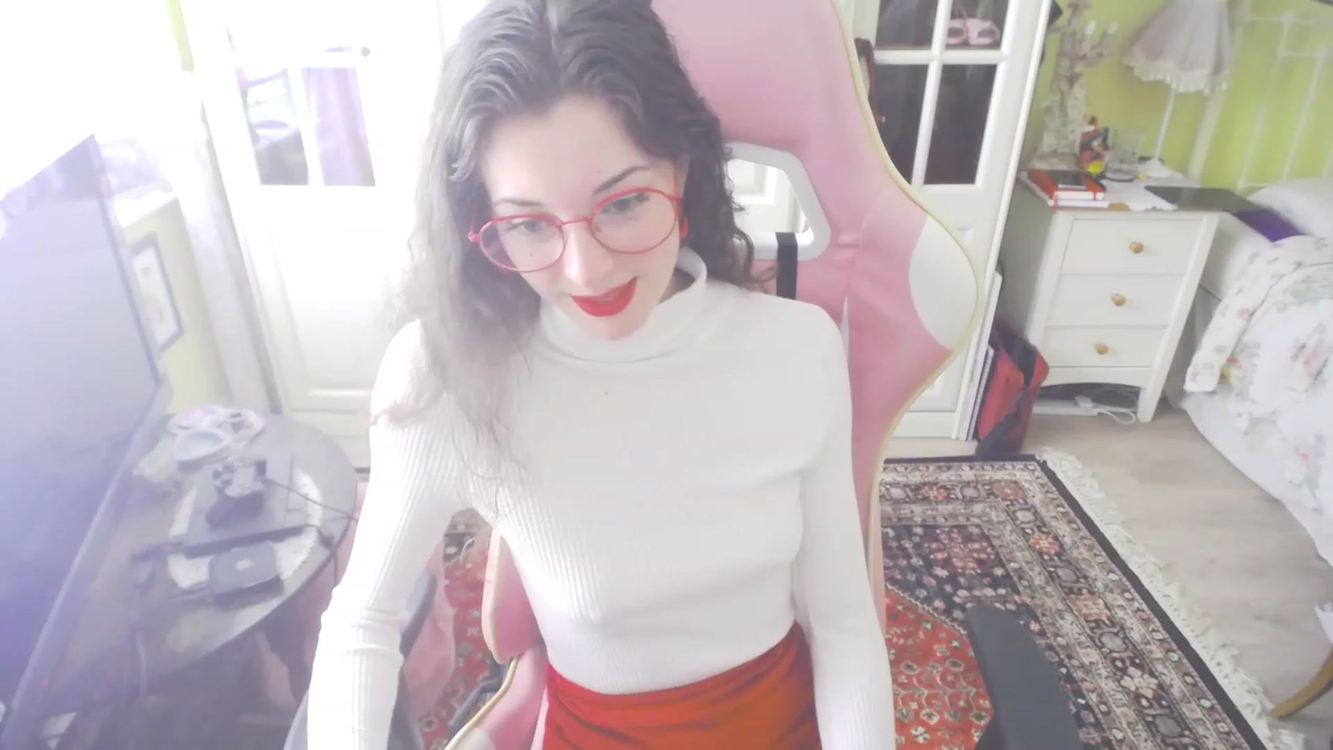 Gallery image thumbnail from viola__'s myfreecams stream on, 07/07/2023, 14:01 image 8 of 20