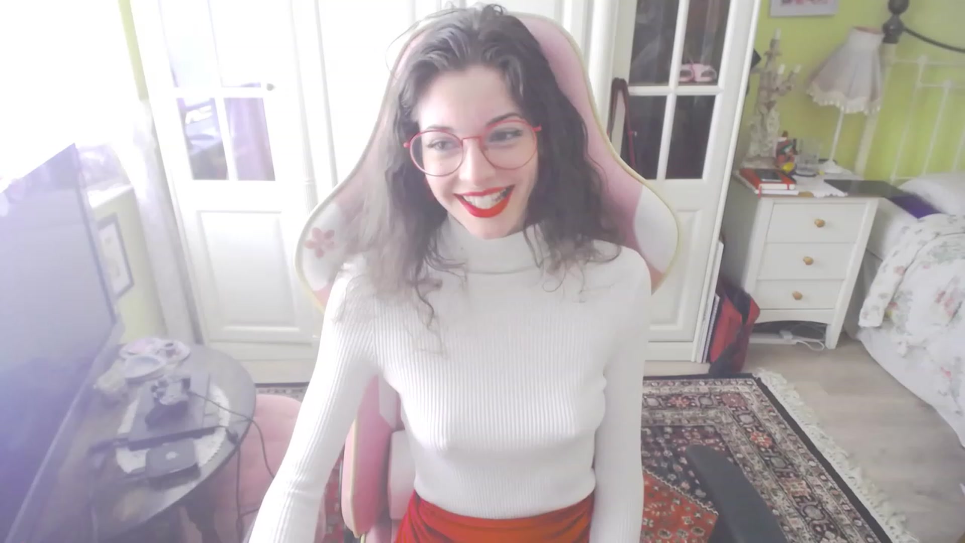 Gallery image thumbnail from viola__'s myfreecams stream on, 07/07/2023, 14:01 image 3 of 20