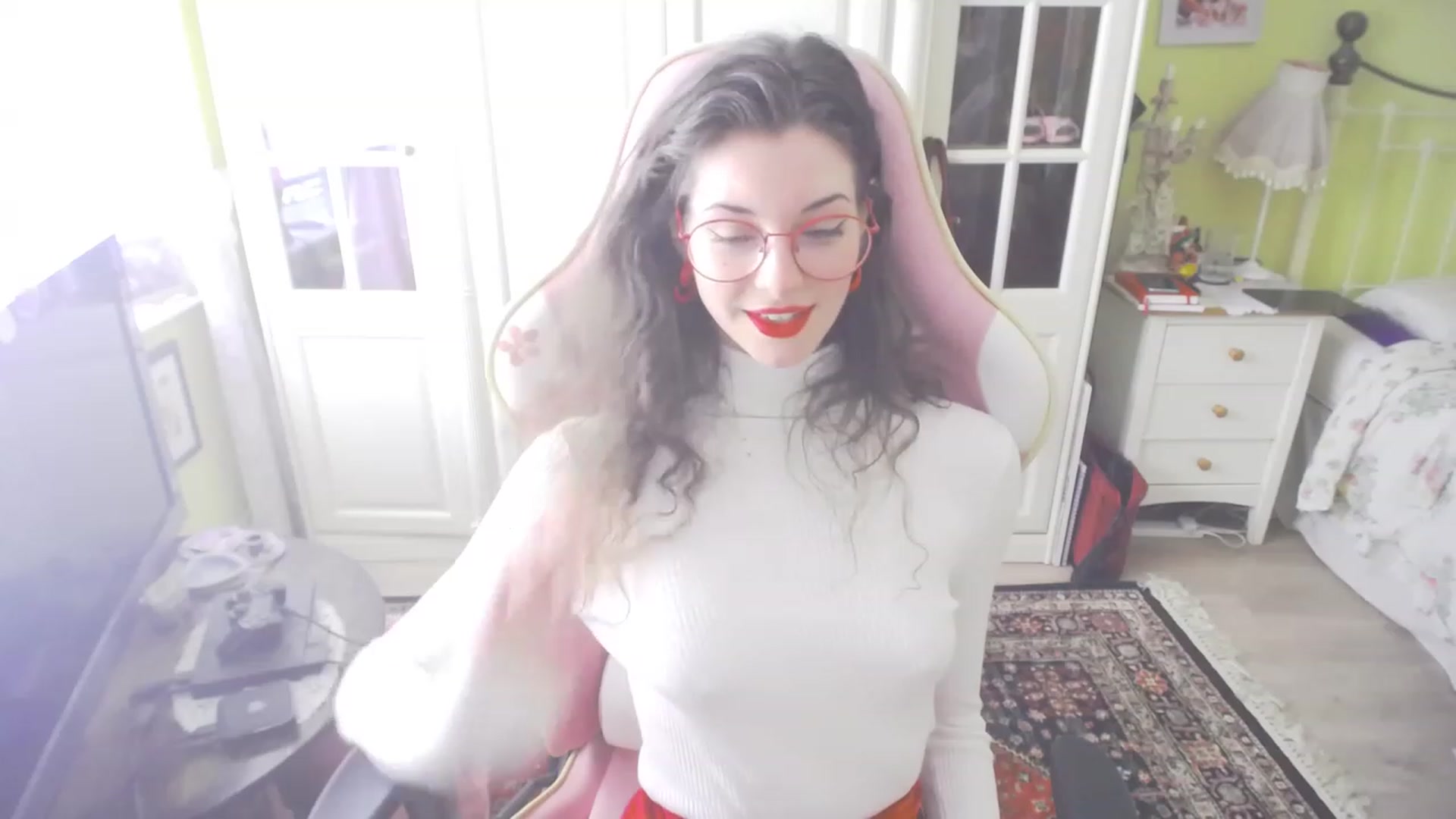 Gallery image thumbnail from viola__'s myfreecams stream on, 07/07/2023, 14:01 image 20 of 20