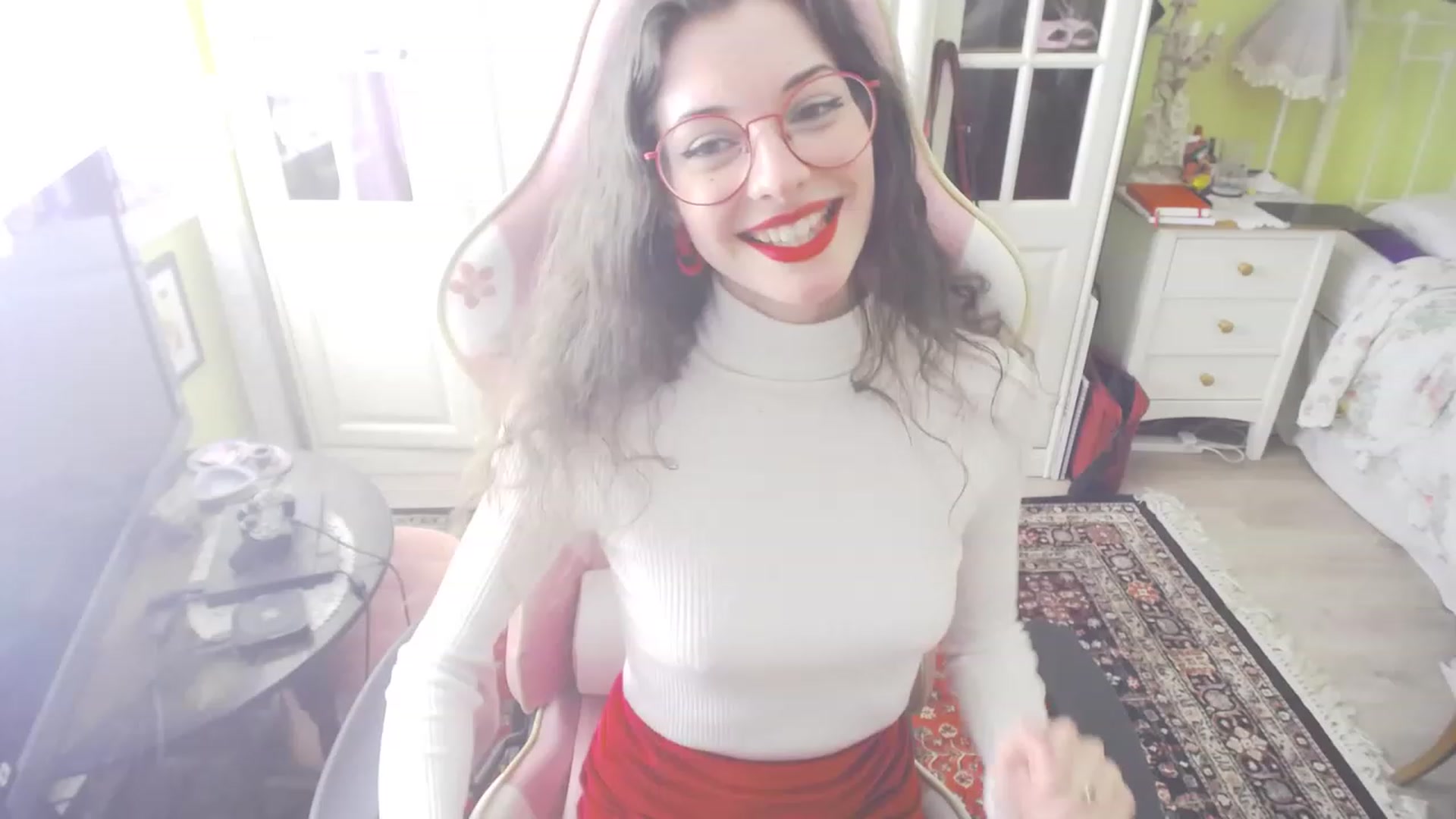 Gallery image thumbnail from viola__'s myfreecams stream on, 07/07/2023, 16:48 image 7 of 20