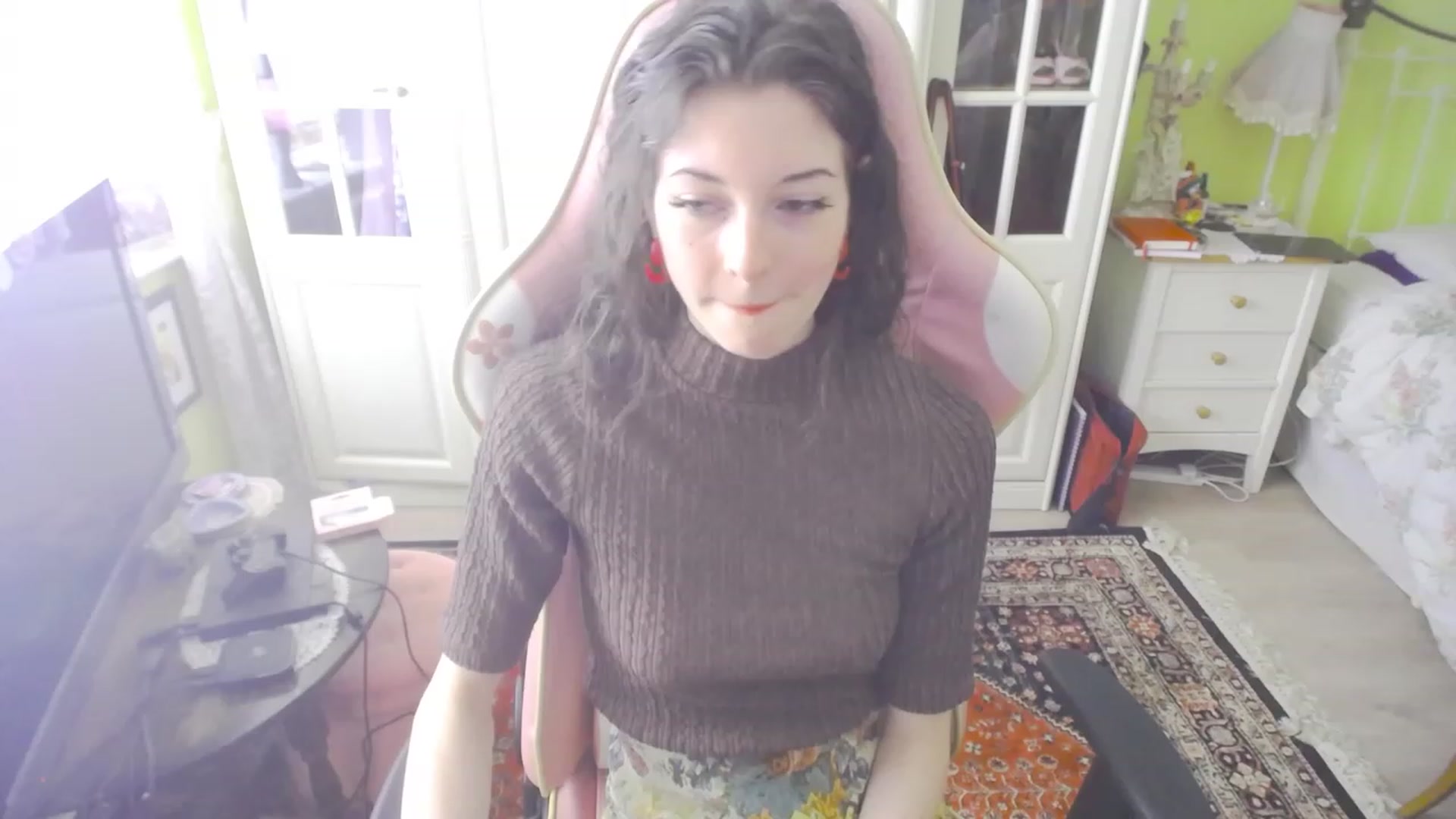 Gallery image thumbnail from viola__'s myfreecams stream on, 07/13/2023, 13:22 image 4 of 20