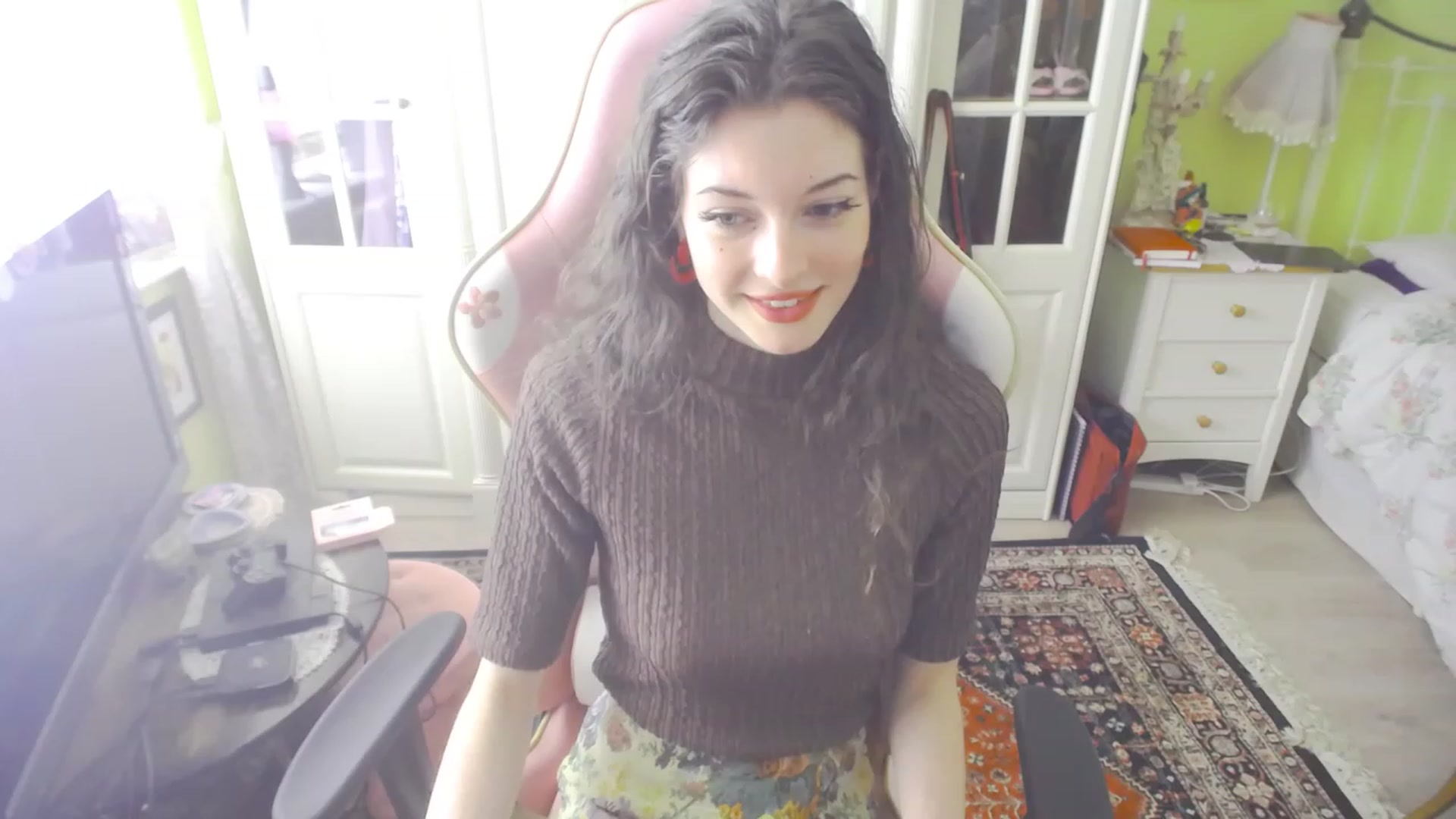 Gallery image thumbnail from viola__'s myfreecams stream on, 07/13/2023, 13:22 image 12 of 20