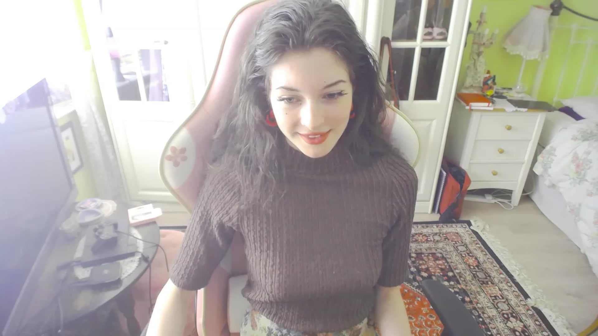 Gallery image thumbnail from viola__'s myfreecams stream on, 07/13/2023, 13:22 image 14 of 20