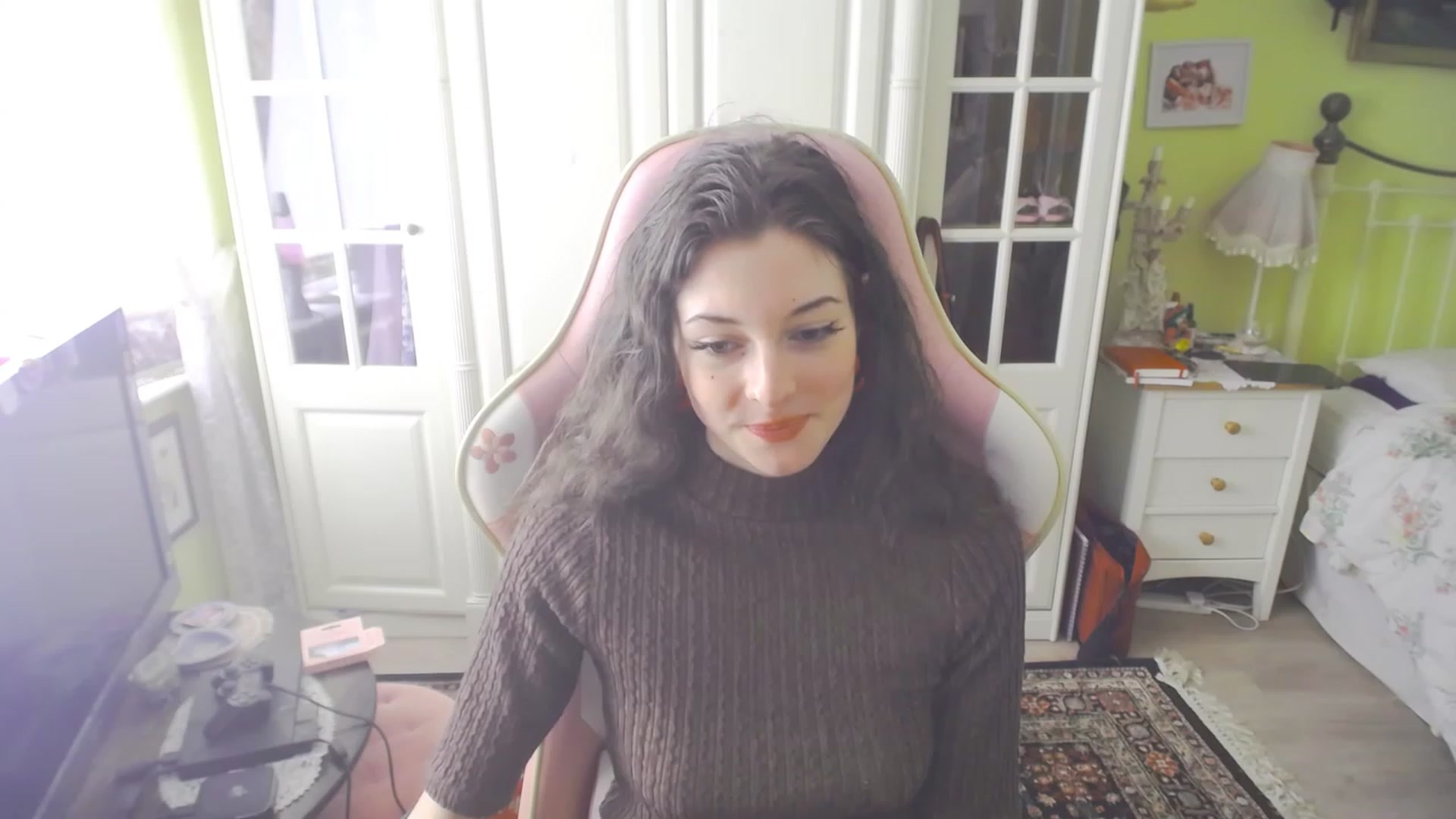 Gallery image thumbnail from viola__'s myfreecams stream on, 07/13/2023, 13:22 image 17 of 20