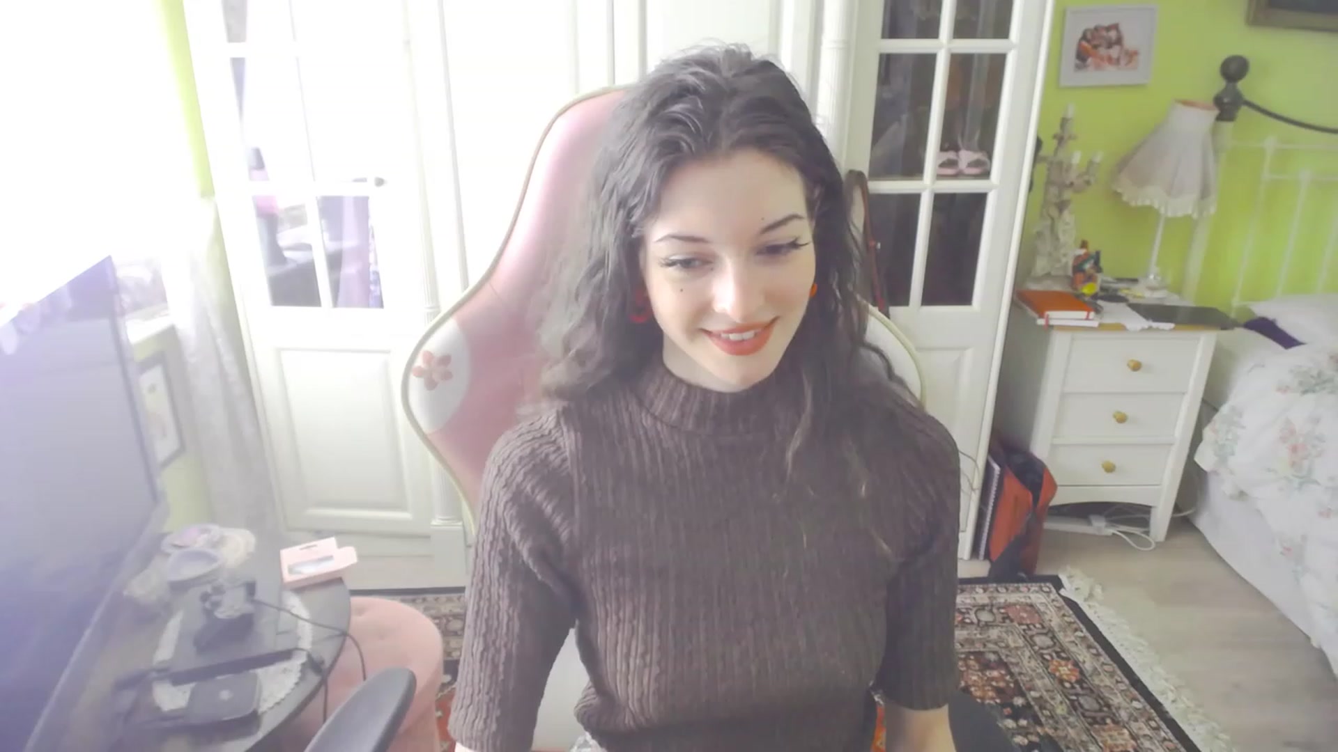 Gallery image thumbnail from viola__'s myfreecams stream on, 07/13/2023, 13:22 image 11 of 20