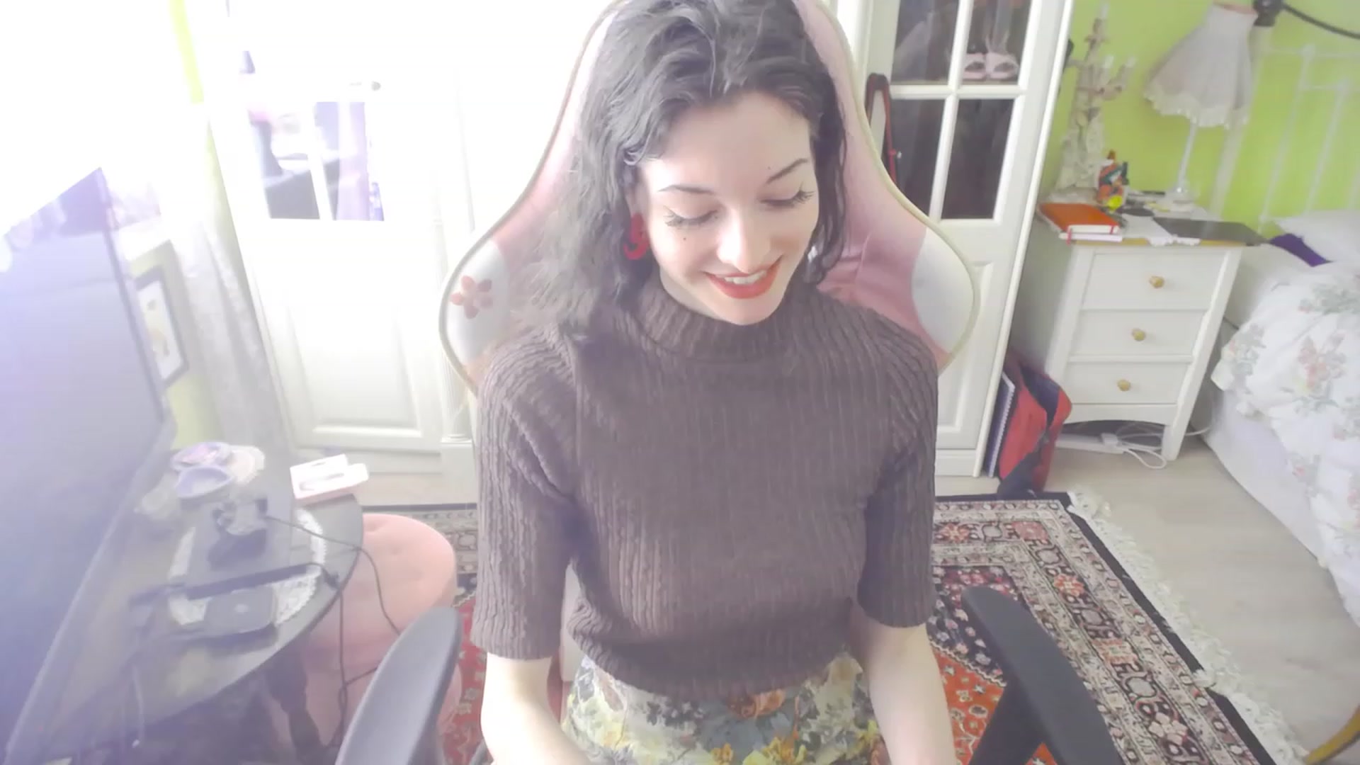 Gallery image thumbnail from viola__'s myfreecams stream on, 07/13/2023, 13:22 image 3 of 20