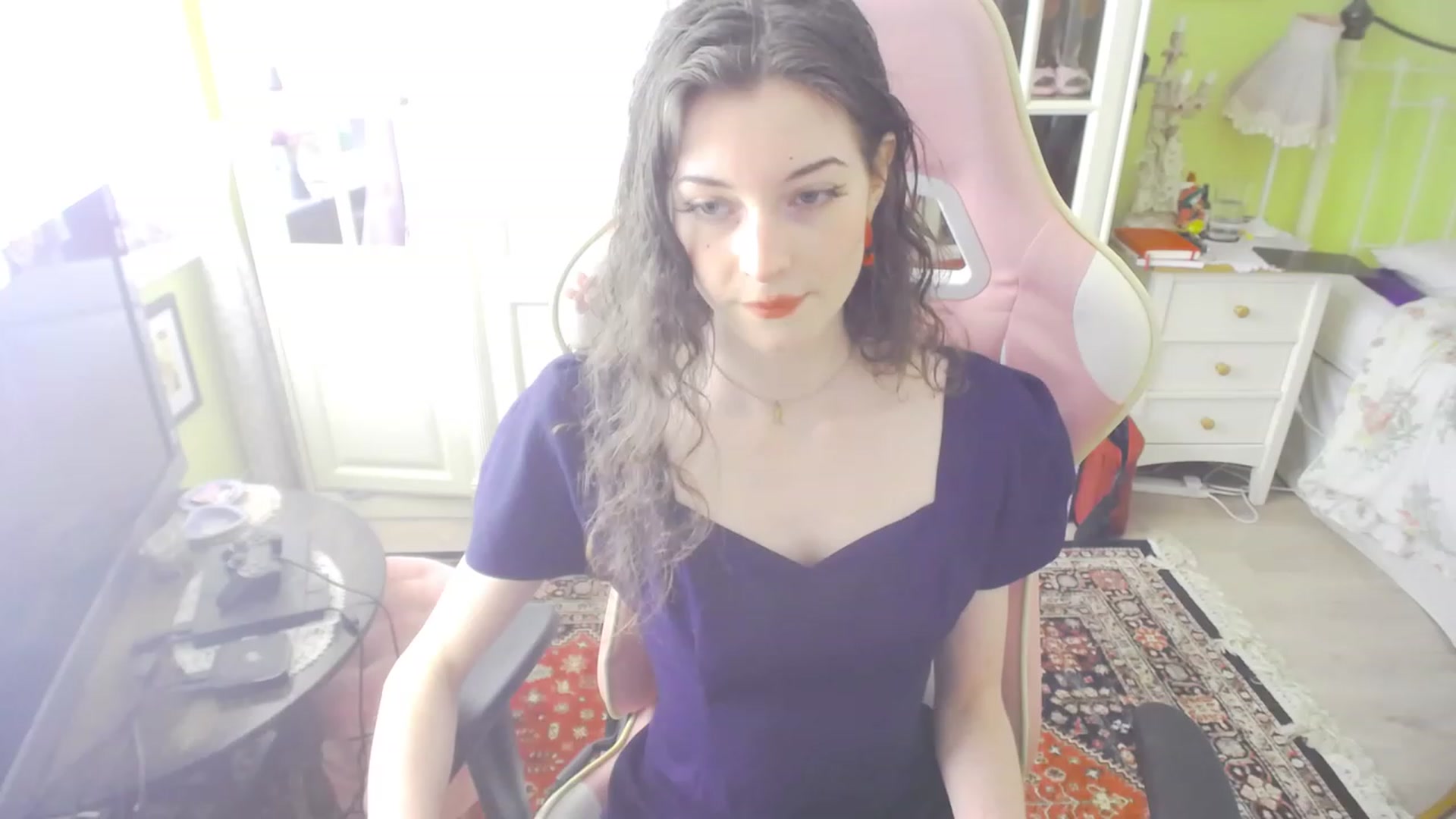 Gallery image thumbnail from viola__'s myfreecams stream on, 07/14/2023, 14:24 image 18 of 20