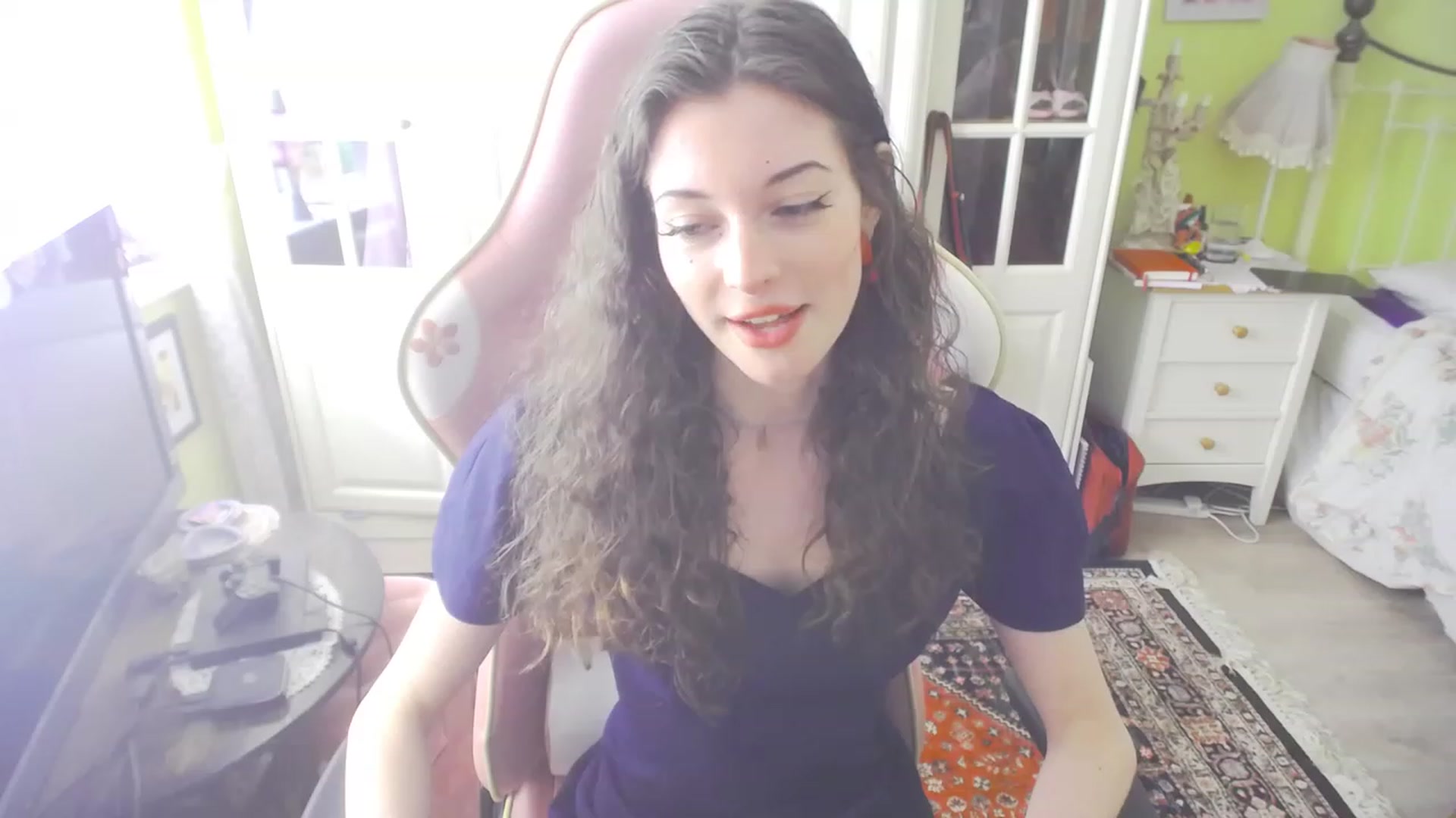 Gallery image thumbnail from viola__'s myfreecams stream on, 07/14/2023, 15:38 image 11 of 20