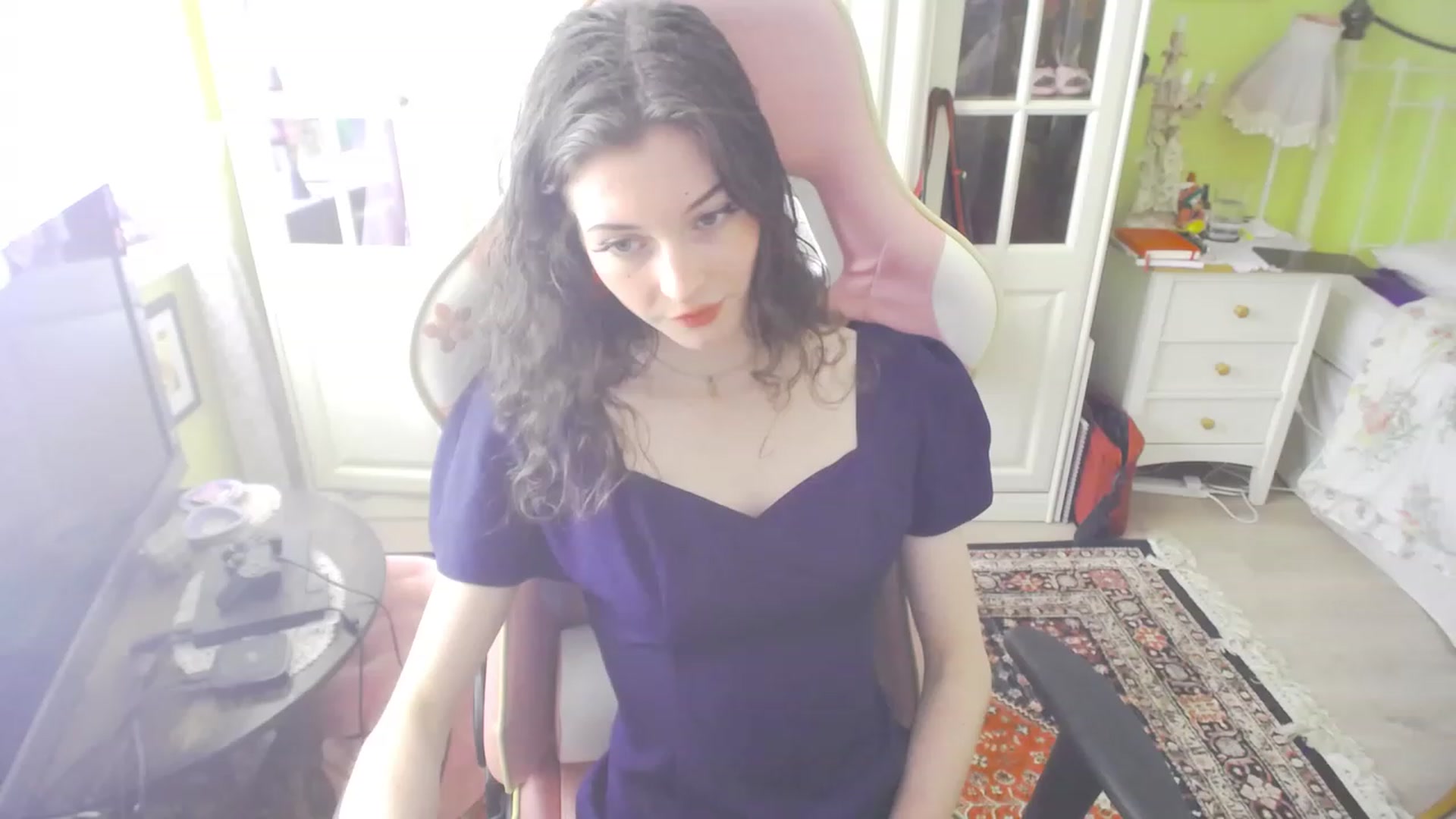 Gallery image thumbnail from viola__'s myfreecams stream on, 07/14/2023, 15:38 image 3 of 20