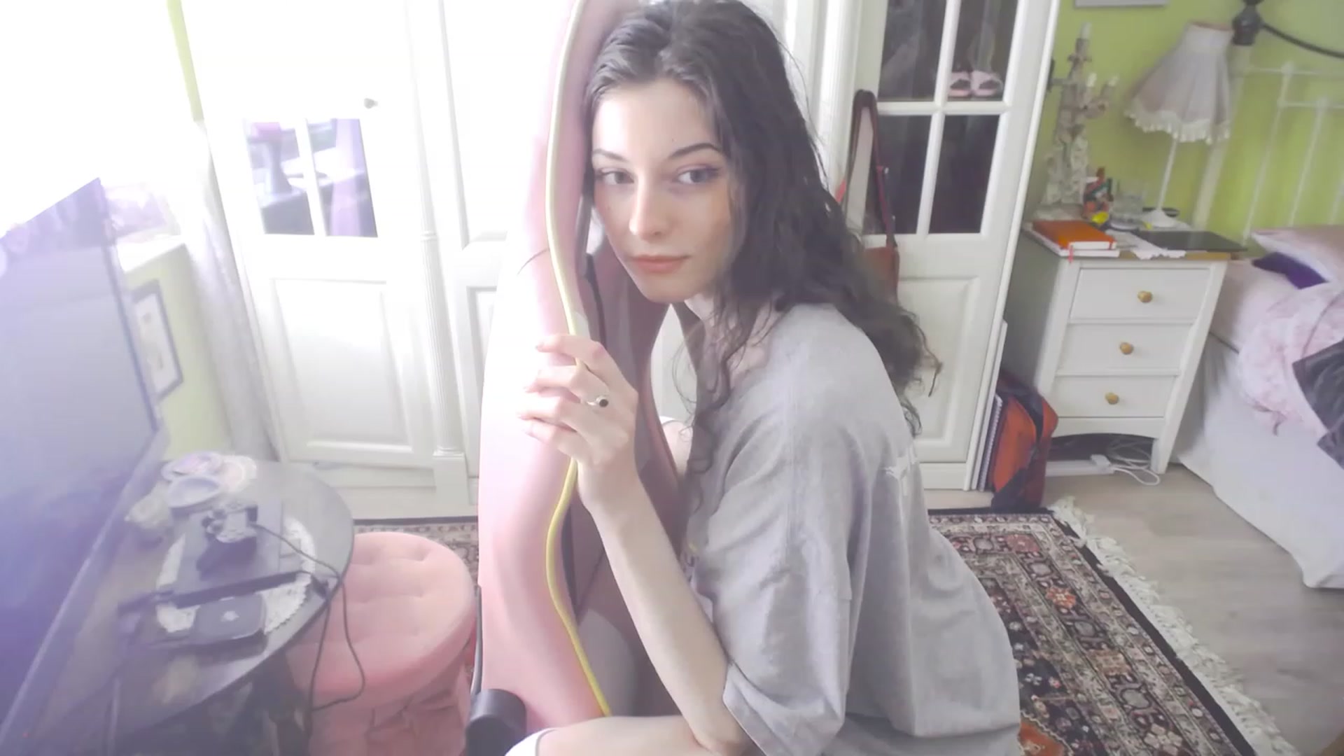 Gallery image thumbnail from viola__'s myfreecams stream on, 07/19/2023, 14:22 image 14 of 20