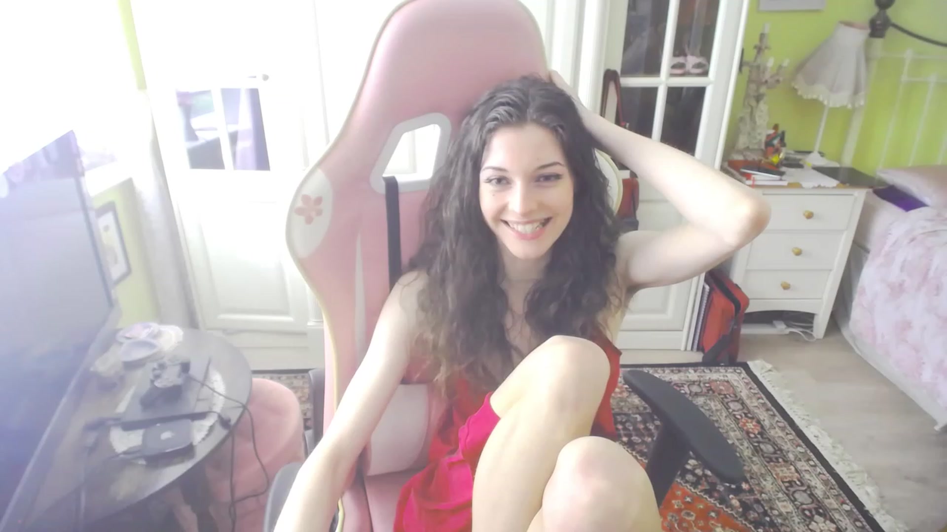 Gallery image thumbnail from viola__'s myfreecams stream on, 07/21/2023, 14:20 image 4 of 20