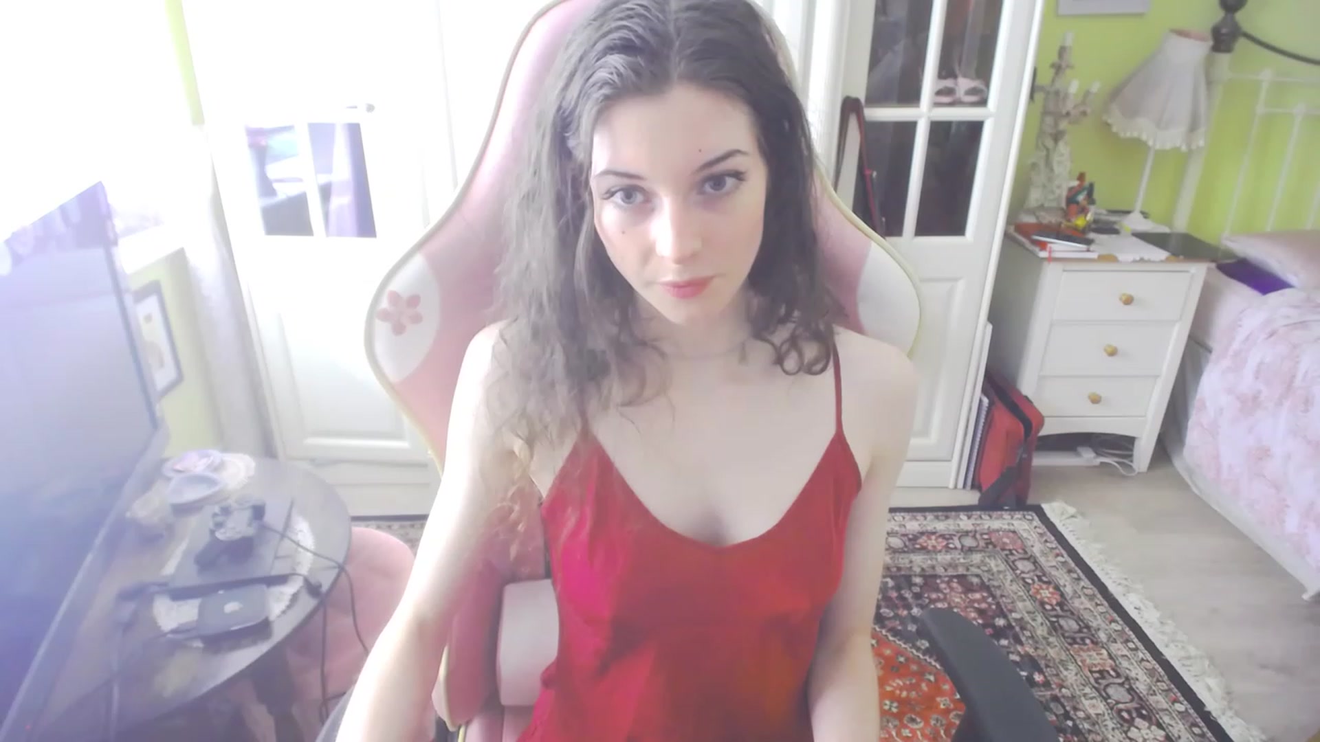 Gallery image thumbnail from viola__'s myfreecams stream on, 07/21/2023, 14:20 image 1 of 20