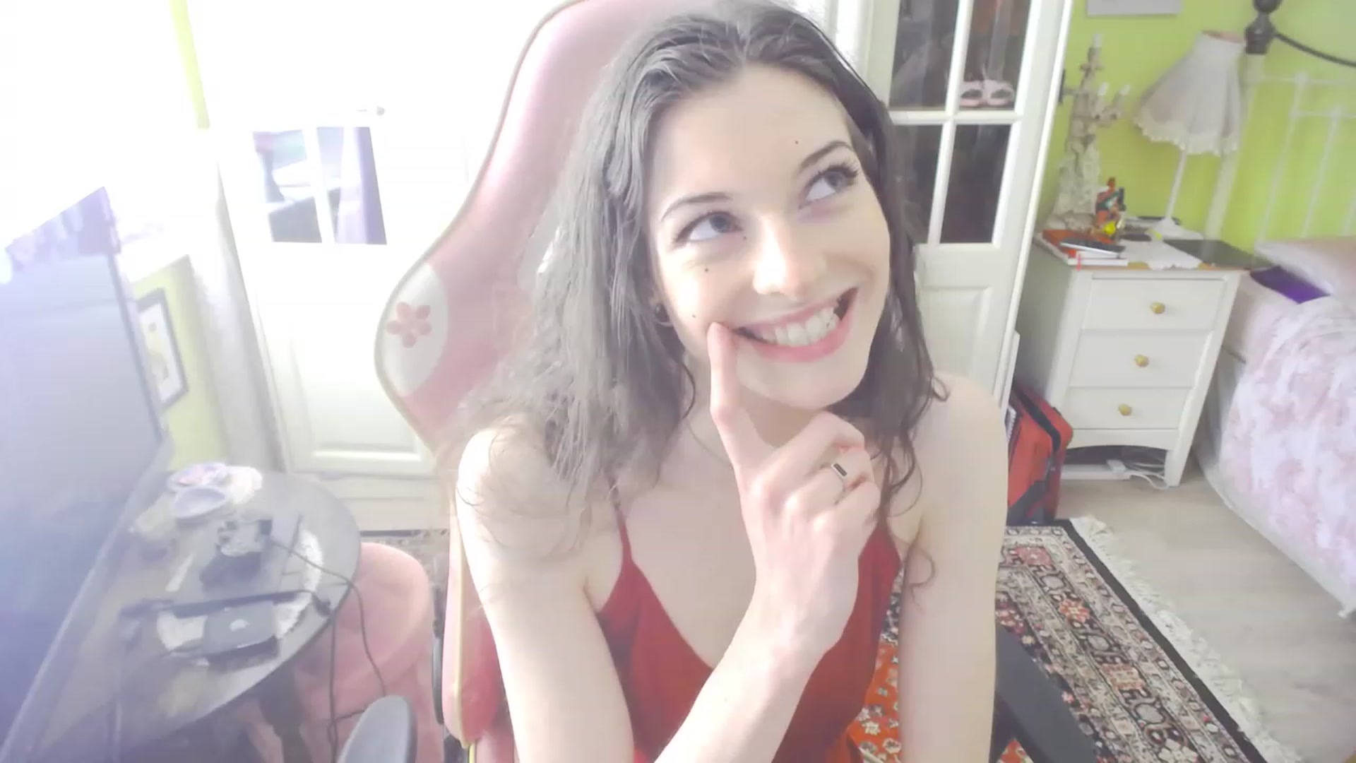 Gallery image thumbnail from viola__'s myfreecams stream on, 07/21/2023, 14:20 image 9 of 20