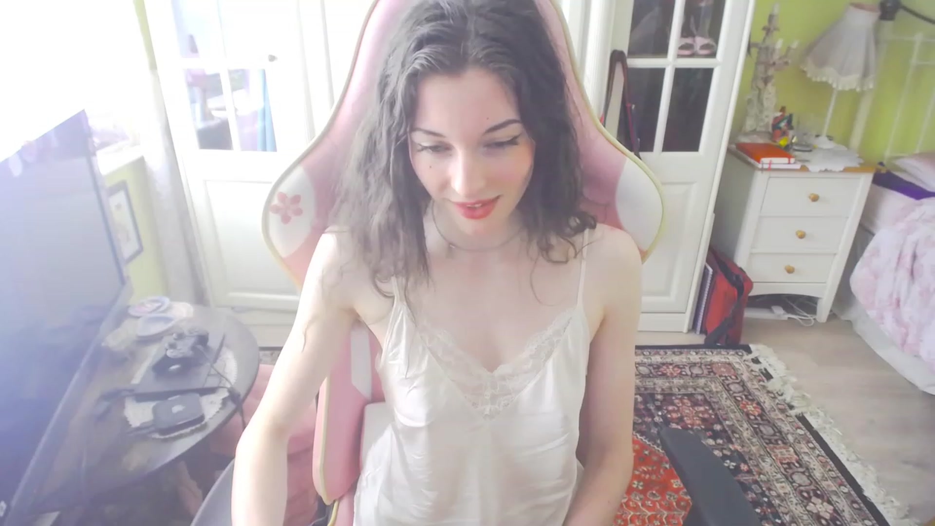 Gallery image thumbnail from viola__'s myfreecams stream on, 07/28/2023, 15:15 image 15 of 20