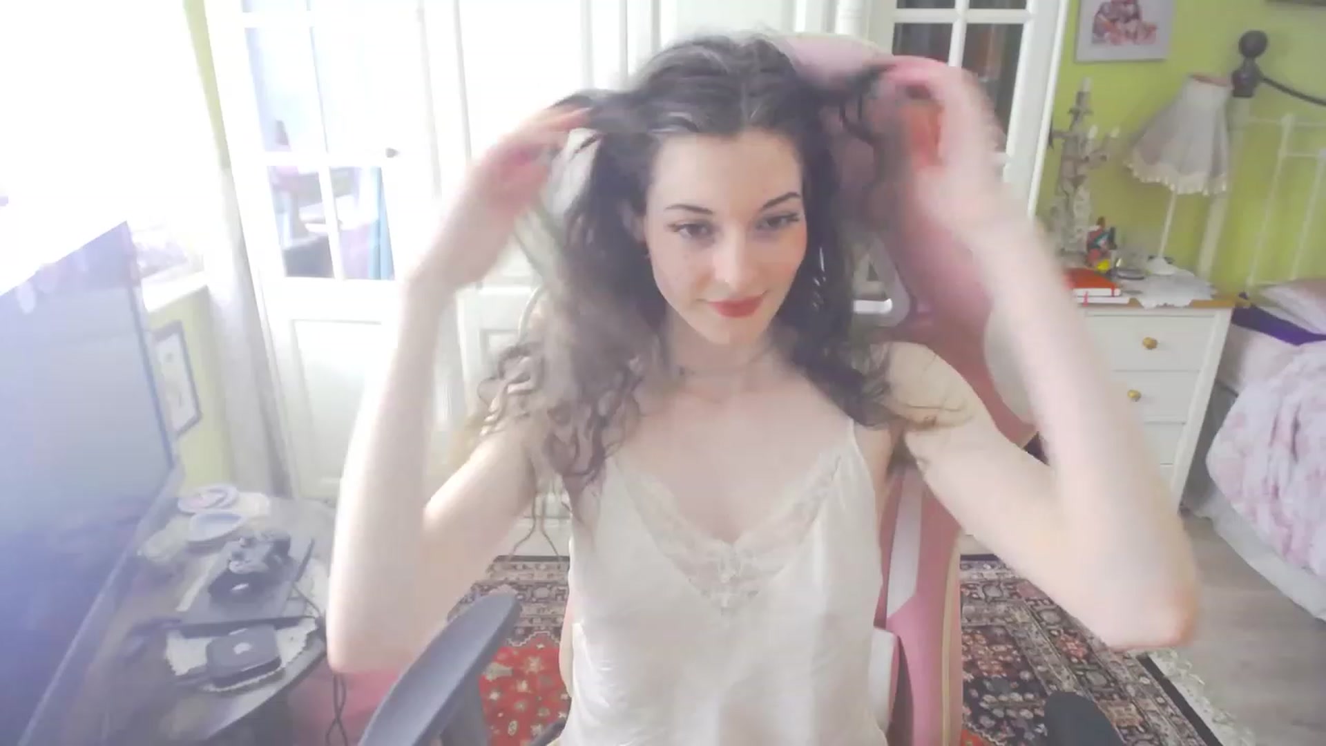 Gallery image thumbnail from viola__'s myfreecams stream on, 07/28/2023, 15:15 image 12 of 20