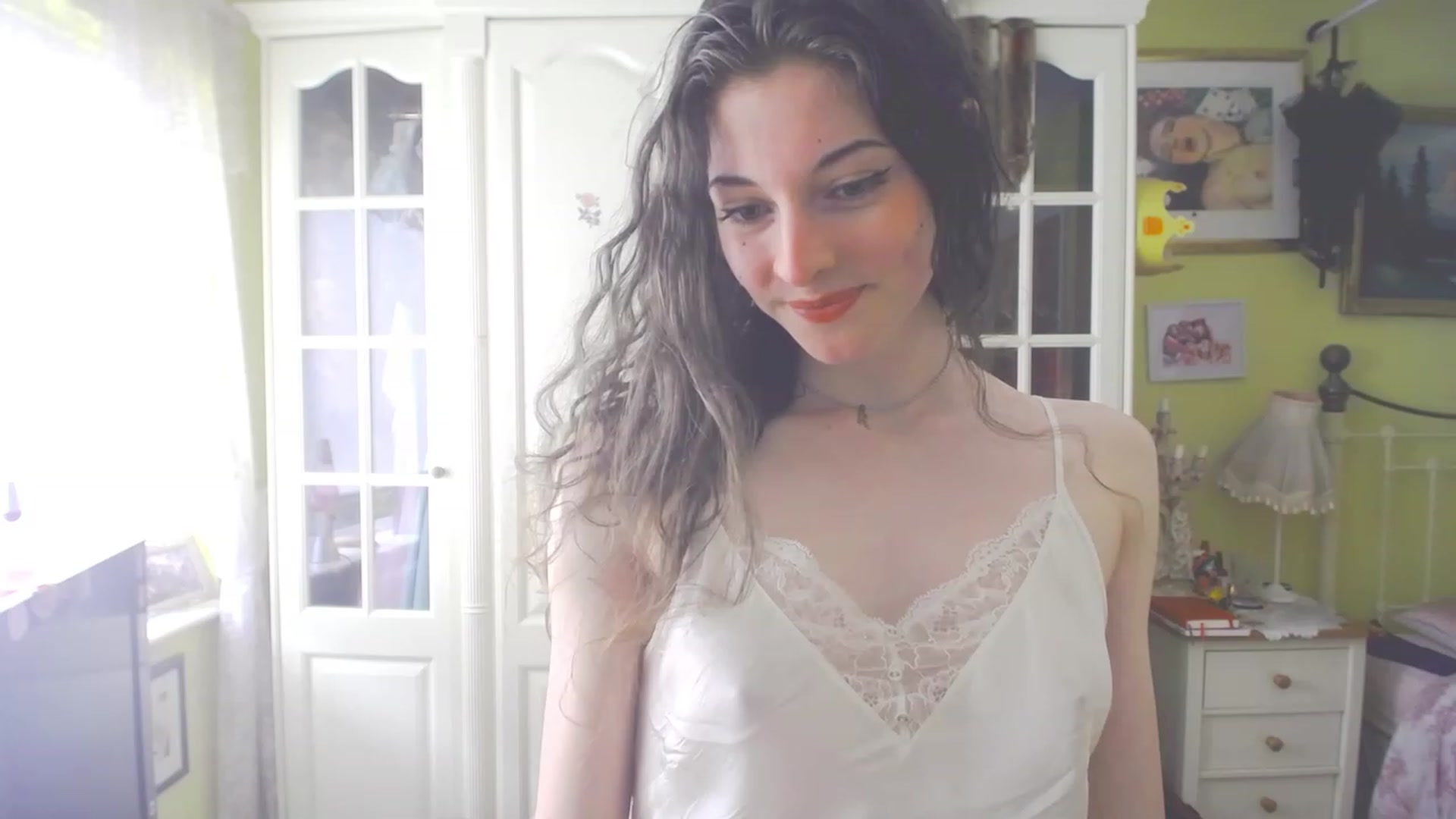 Gallery image thumbnail from viola__'s myfreecams stream on, 07/28/2023, 15:54 image 13 of 20