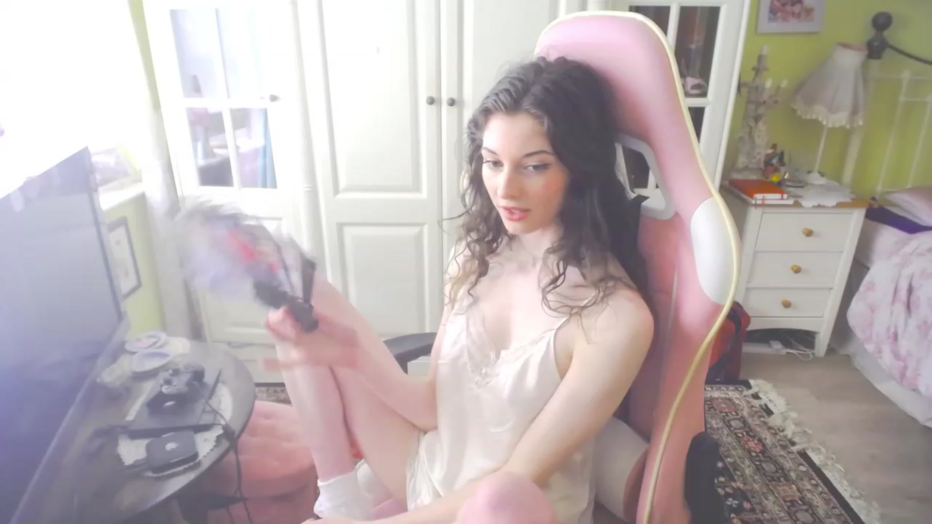 Gallery image thumbnail from viola__'s myfreecams stream on, 07/28/2023, 15:54 image 6 of 20