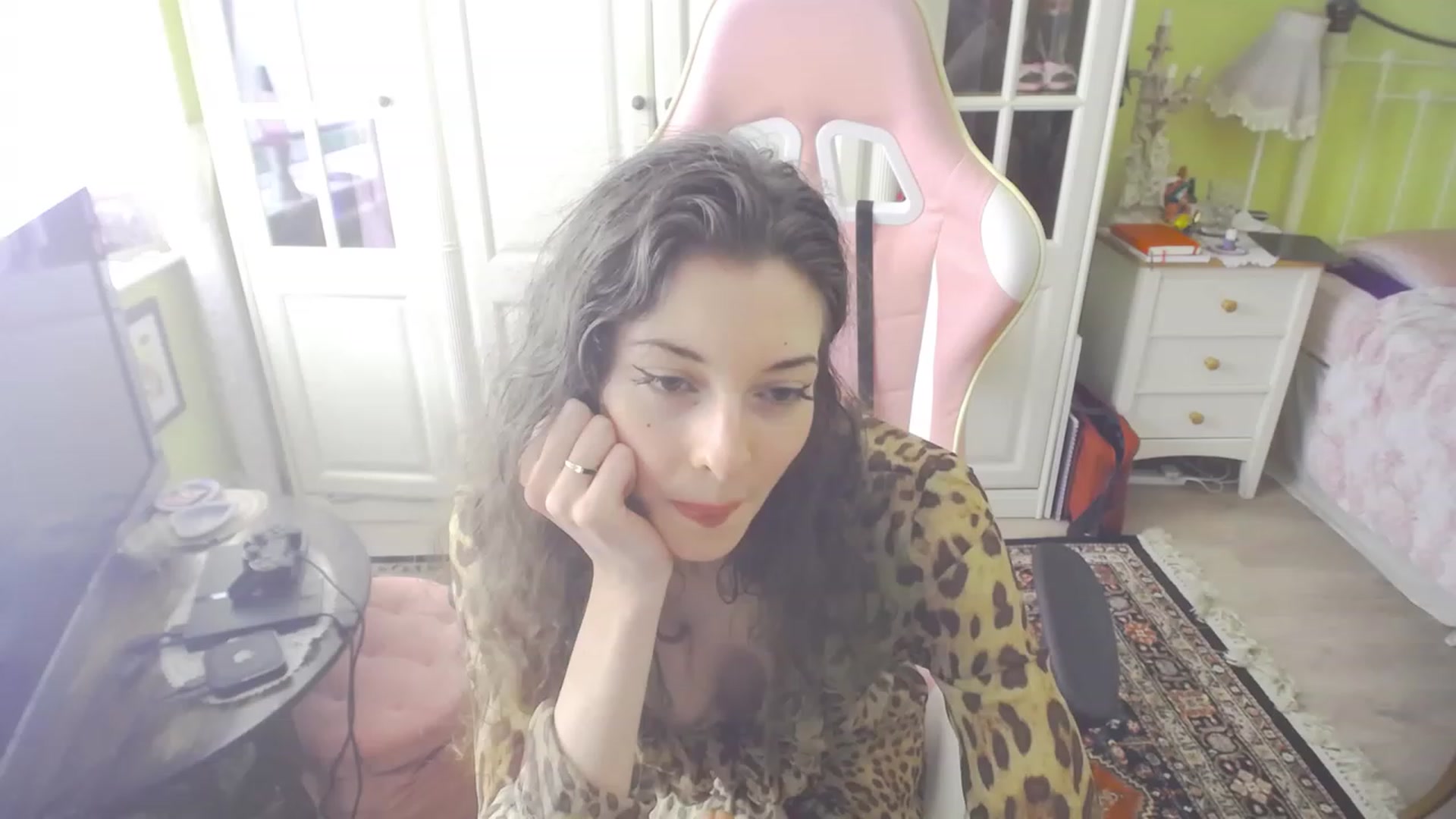 Gallery image thumbnail from viola__'s myfreecams stream on, 08/03/2023, 15:03 image 20 of 20