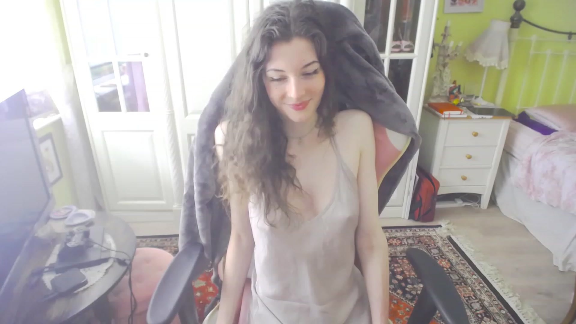 Gallery image thumbnail from viola__'s myfreecams stream on, 08/09/2023, 14:53 image 12 of 20