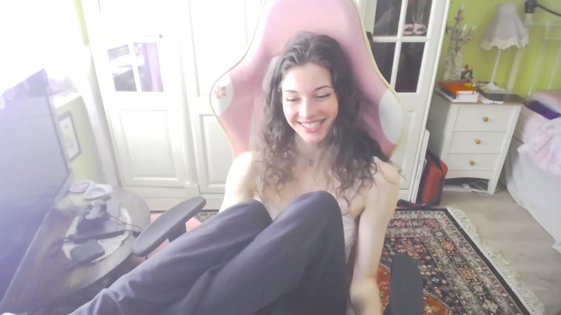 Gallery image thumbnail from viola__'s myfreecams stream on, 08/10/2023, 14:50 image 5 of 20